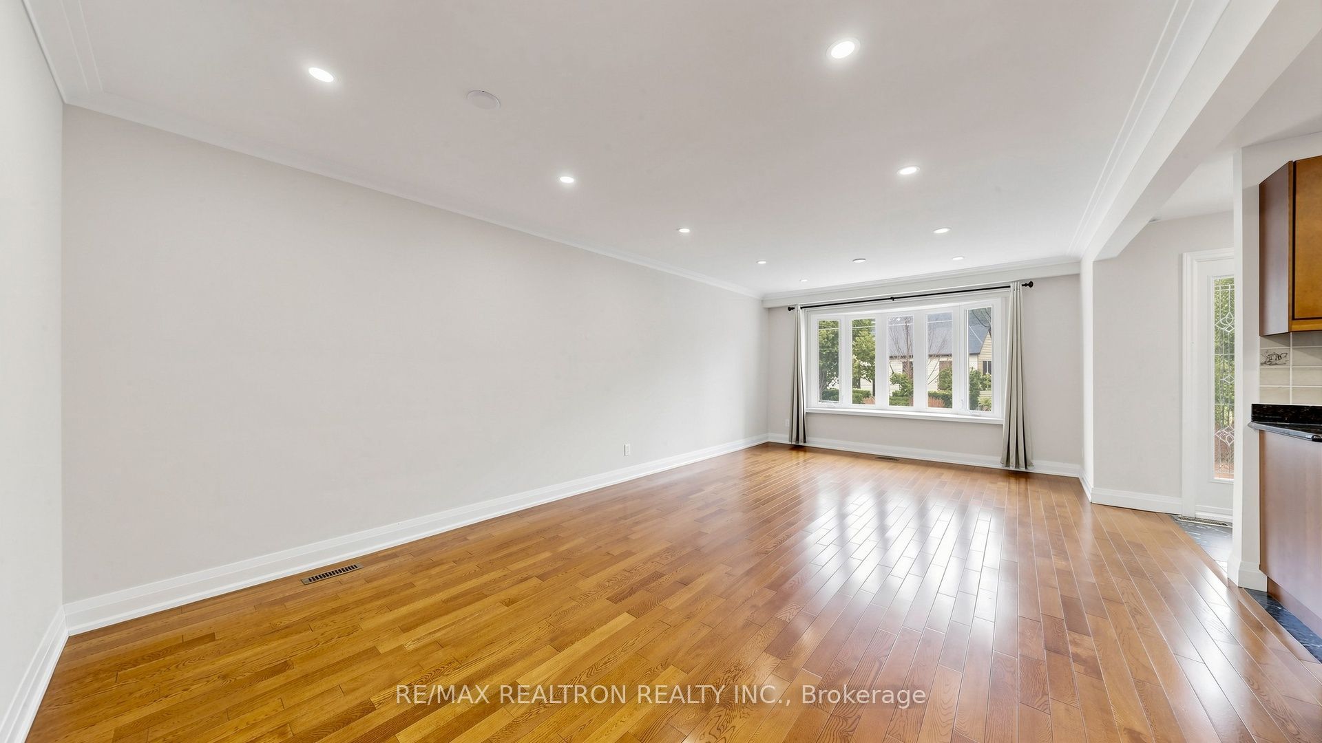 6 Albert Street Property Photo 10