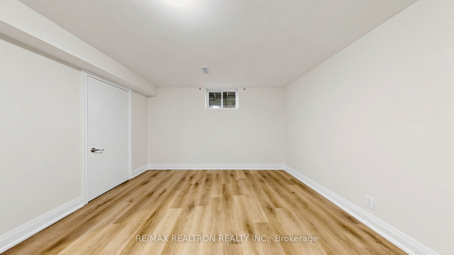 6 Albert Street Property Photo 25