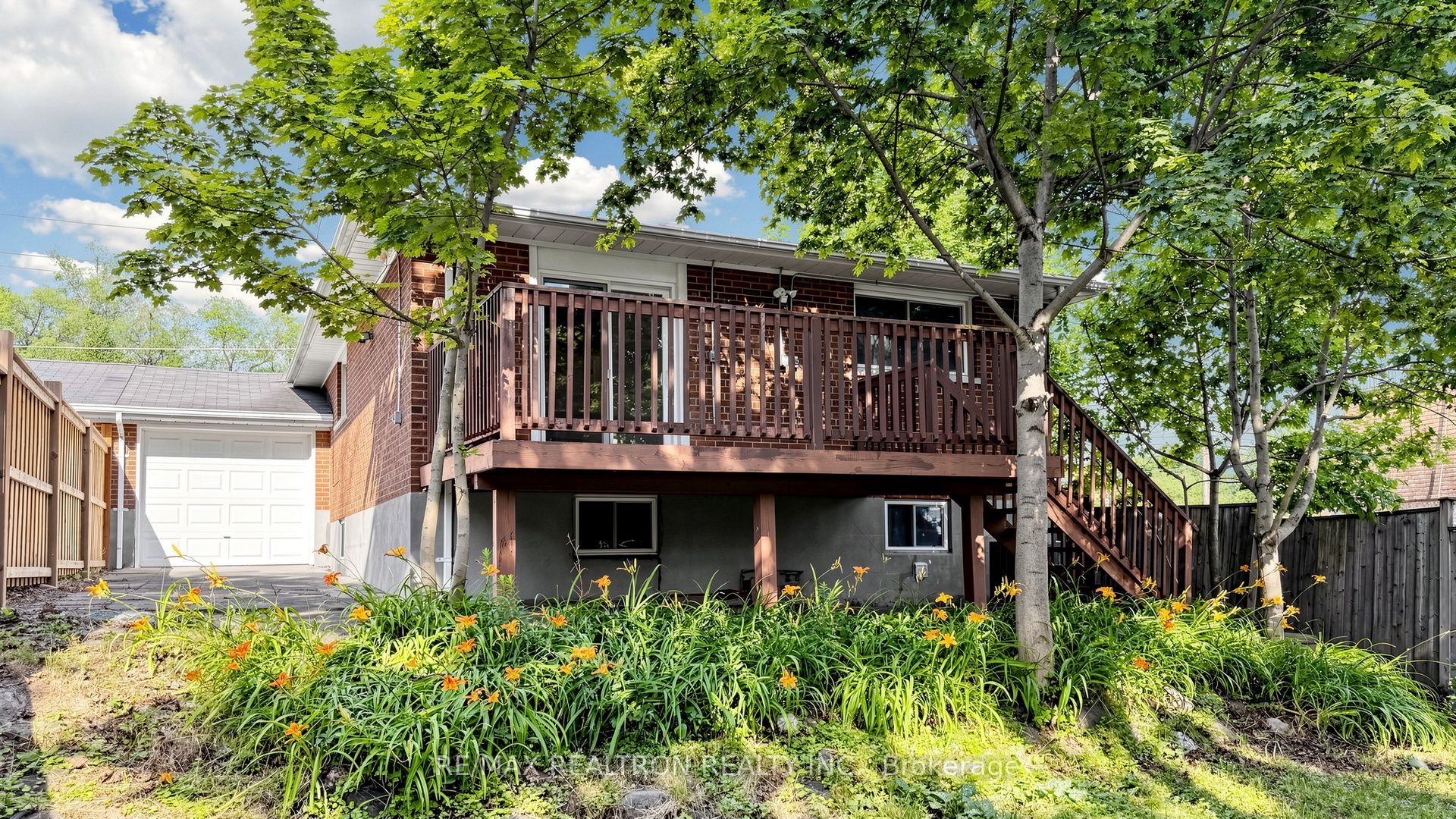 6 Albert Street Property Photo 32