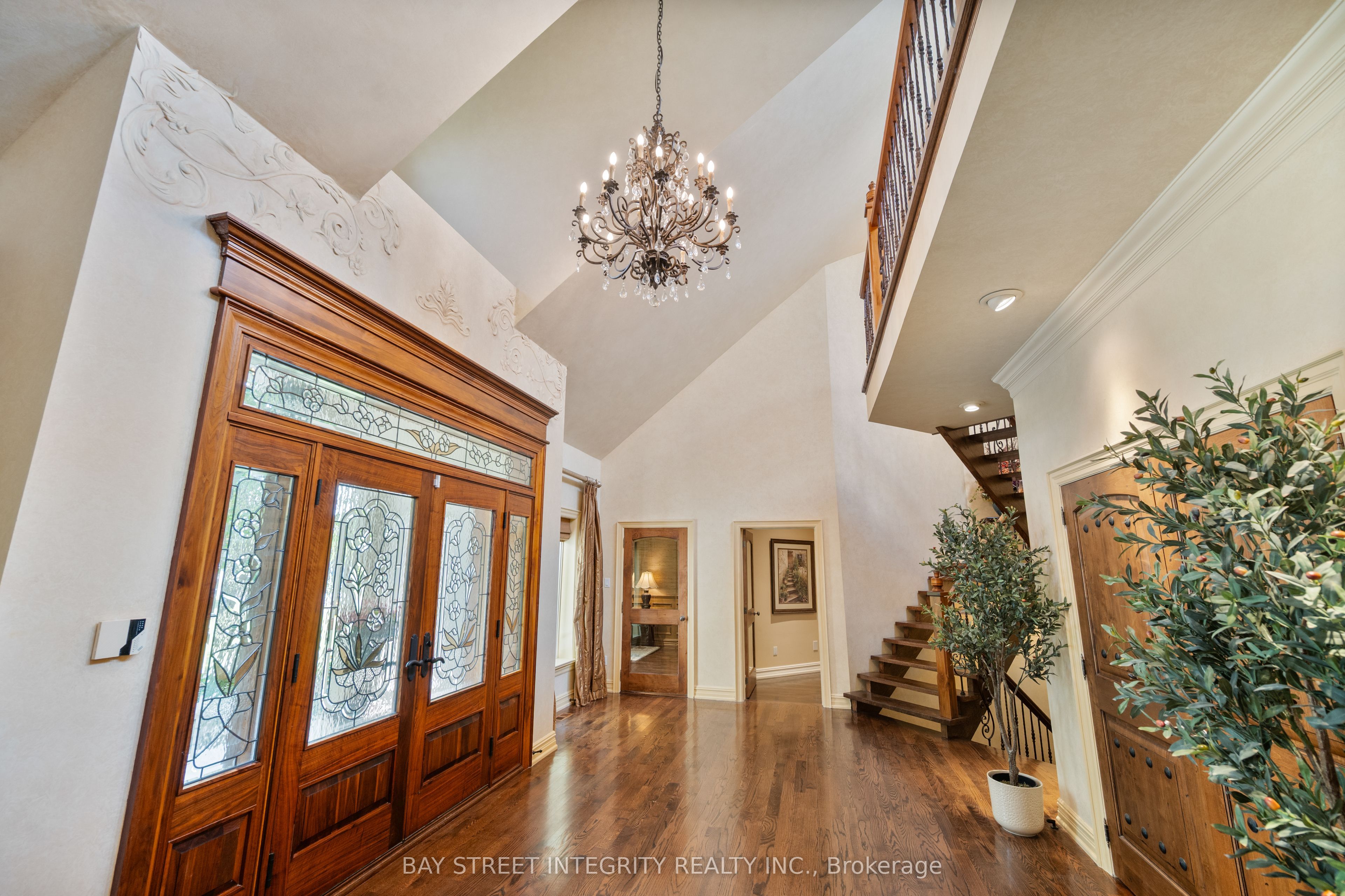 12 Alm Court Property Photo 7