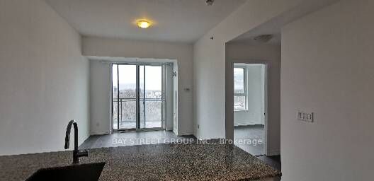 11611 Yonge Street 512 Property Photo 4