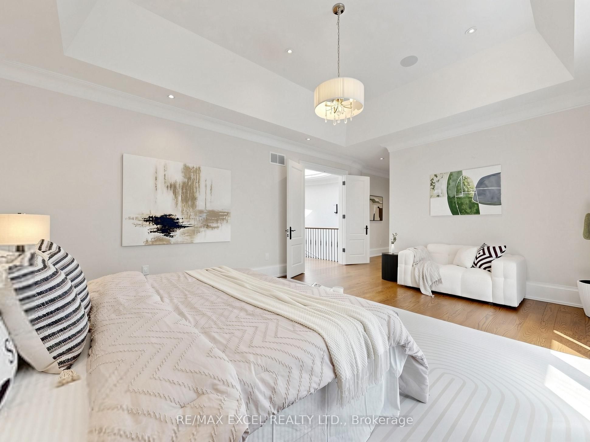 64 Summerfeldt Crescent Property Photo 25