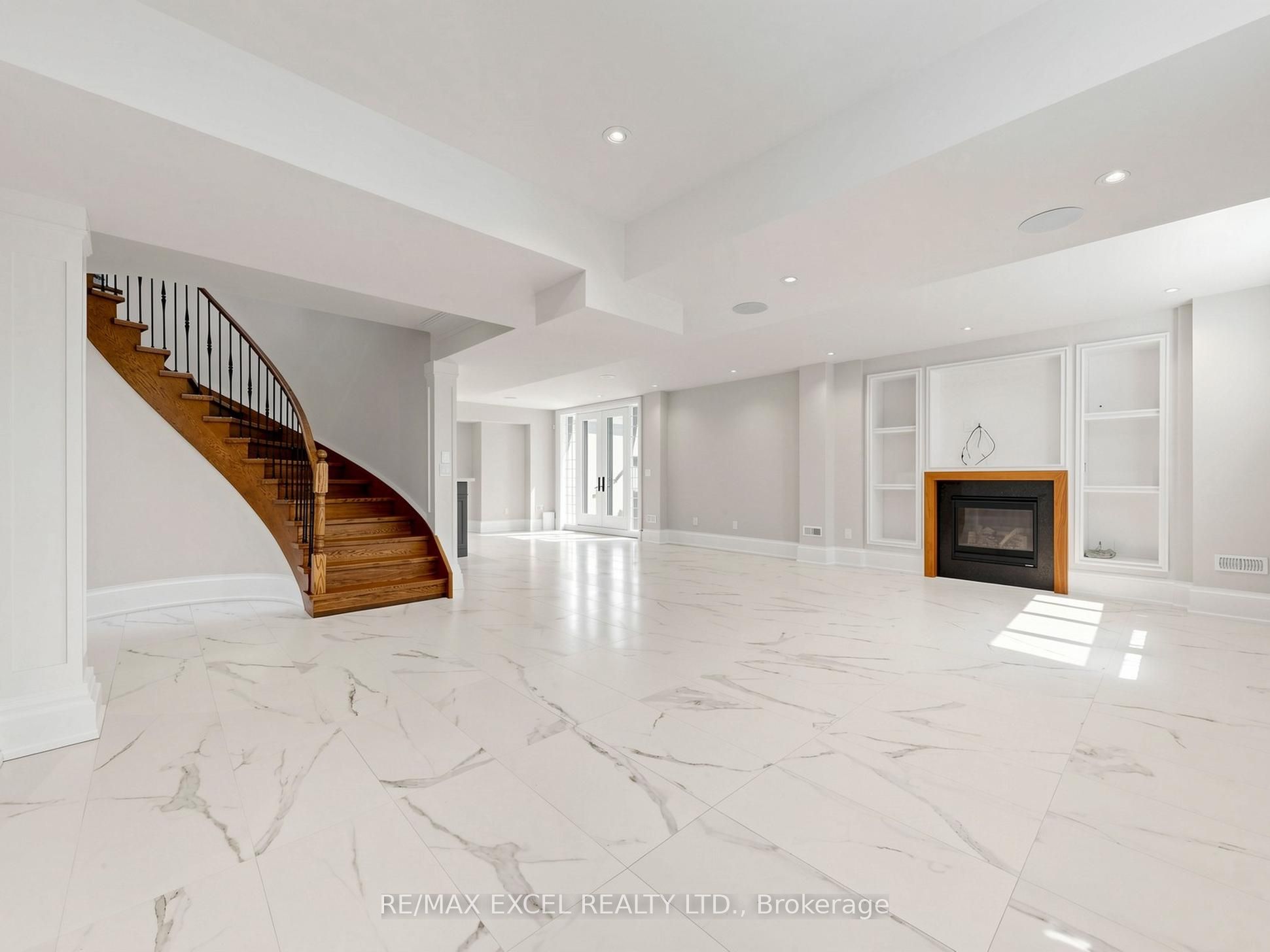 64 Summerfeldt Crescent Property Photo 41