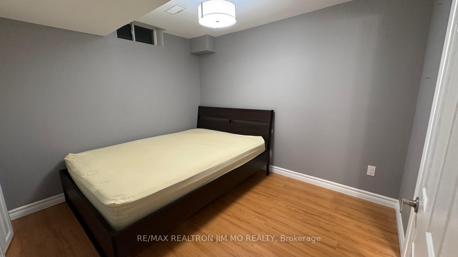50 Reginald Crescent Basement Property Photo 10