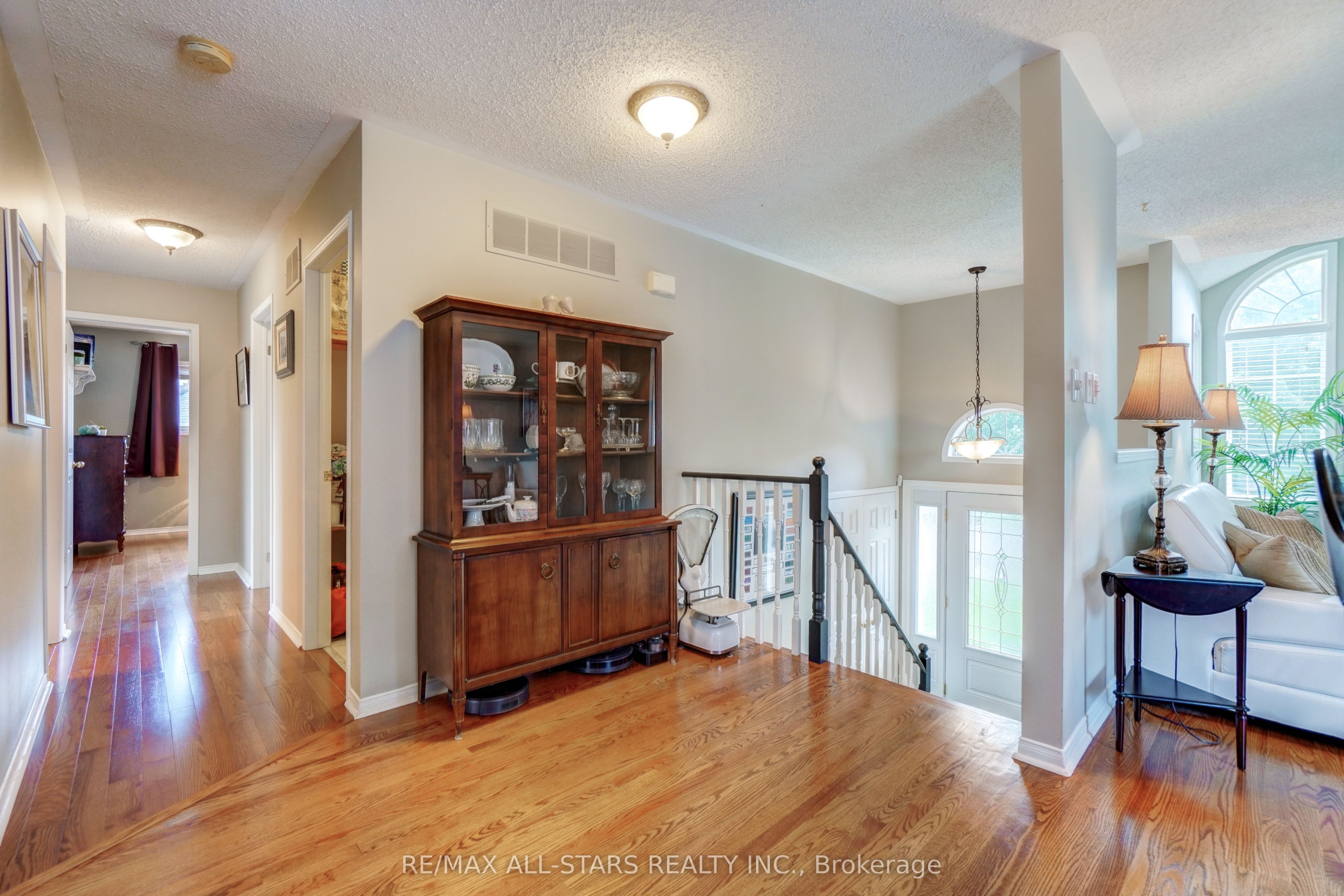29 Fourth Avenue N Property Photo 4