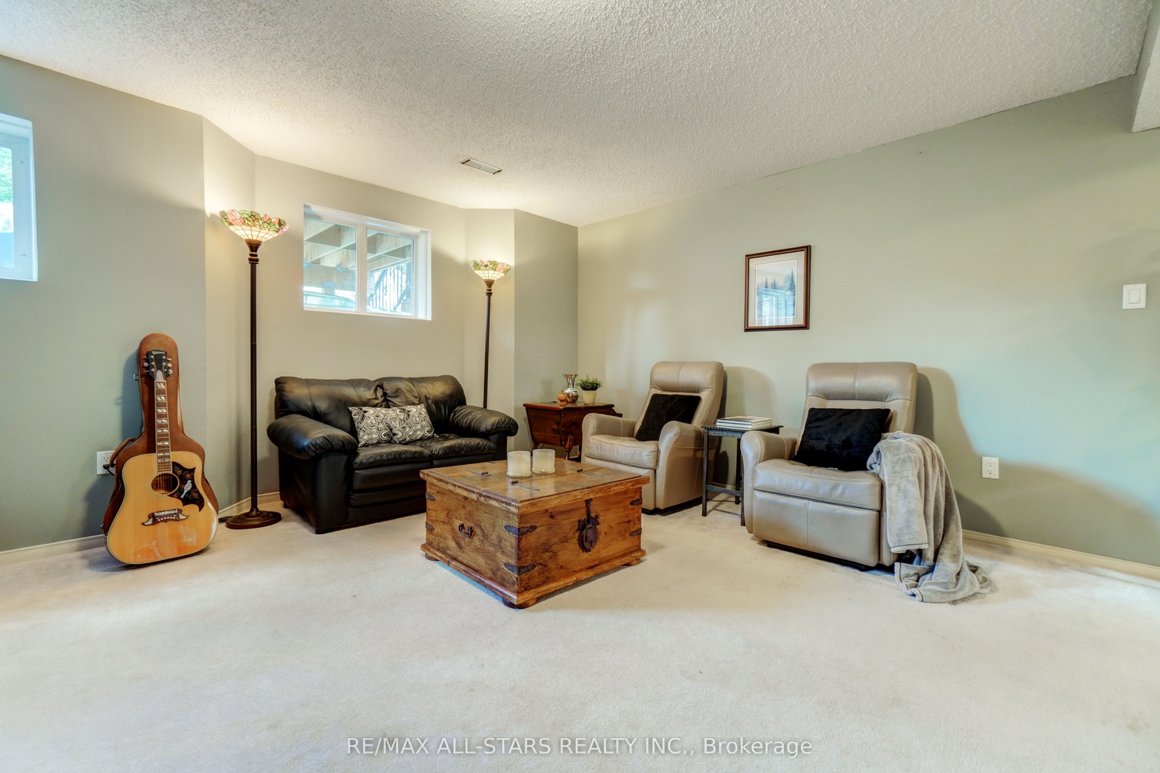 29 Fourth Avenue N Property Photo 29