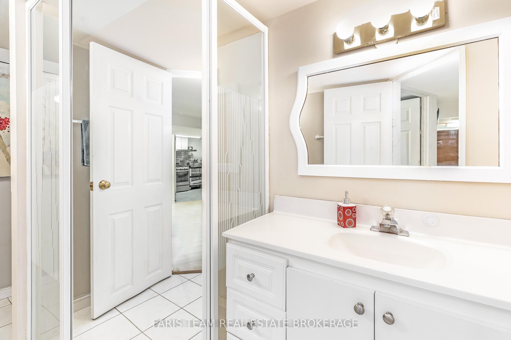 2083 Lilac Drive Property Photo 21