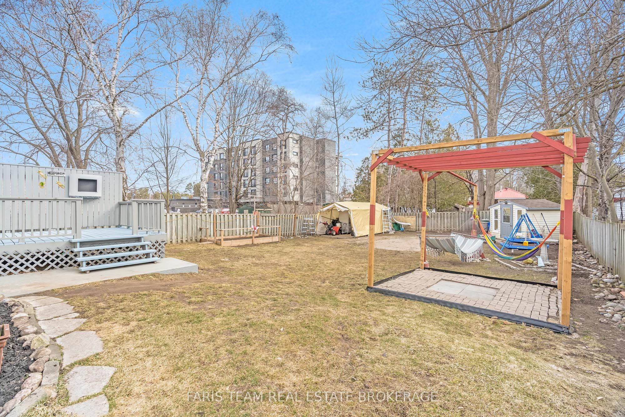 2083 Lilac Drive Property Photo 23