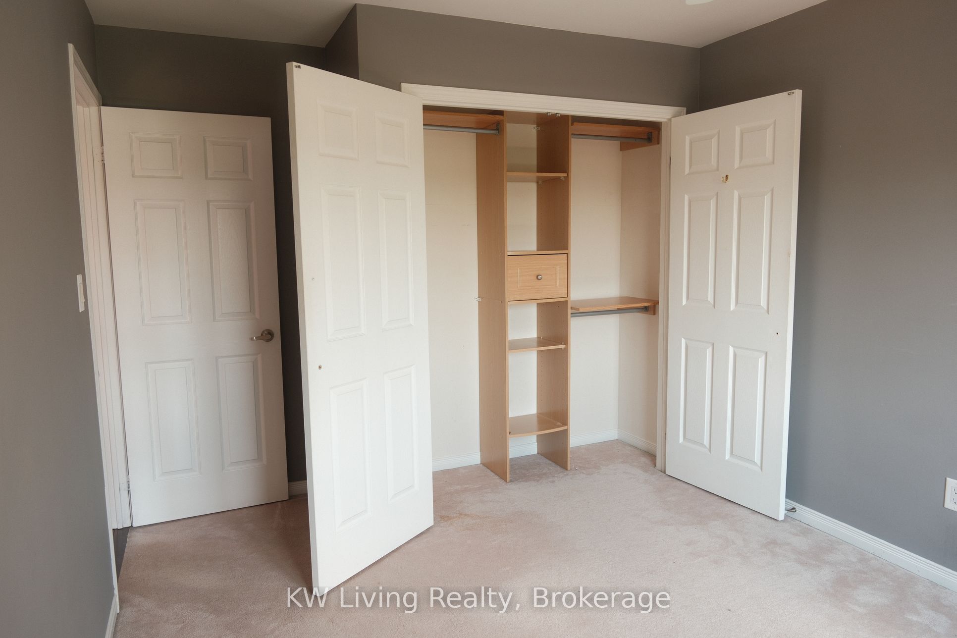 120 Chapman Court Property Photo 33