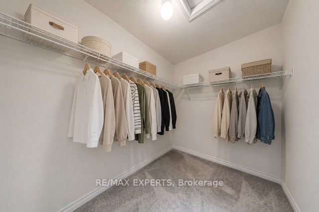 1554 Emberton Way Property Photo 11