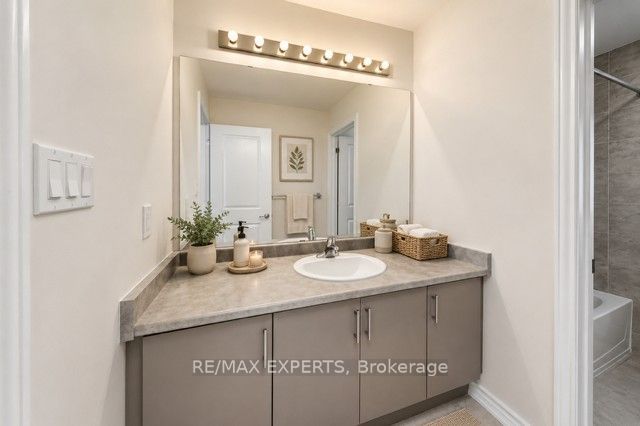 1554 Emberton Way Property Photo 14