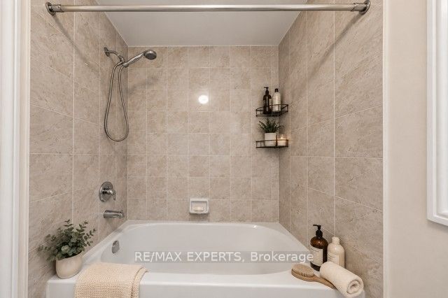 1554 Emberton Way Property Photo 15