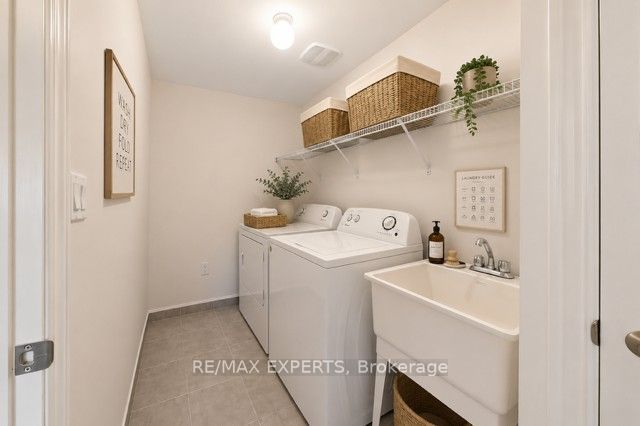 1554 Emberton Way Property Photo 18