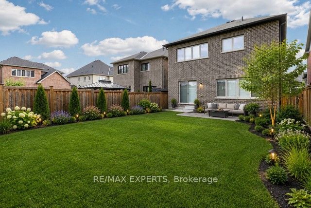 1554 Emberton Way Property Photo 21