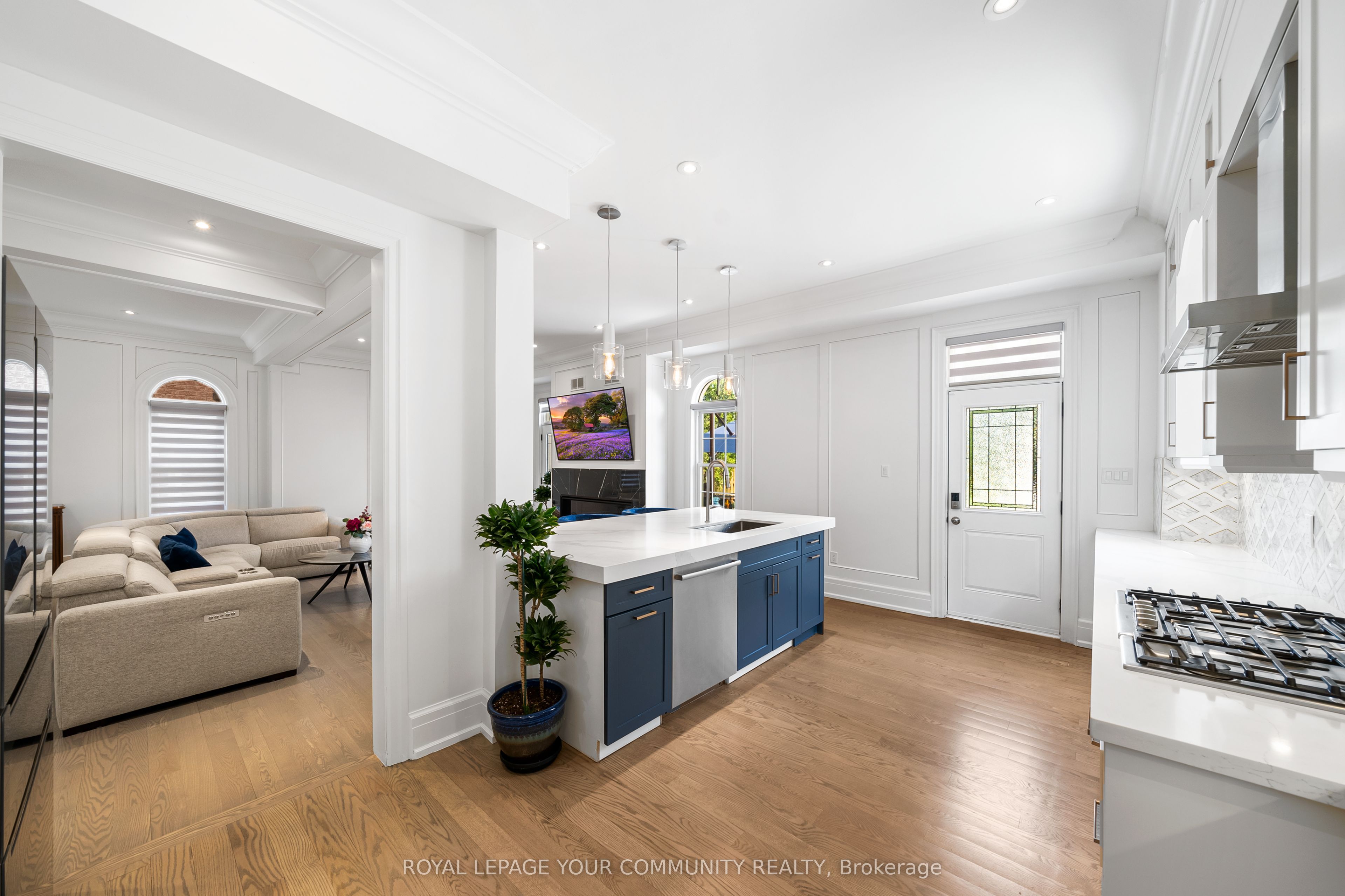 42 Oatlands Crescent Property Photo 16
