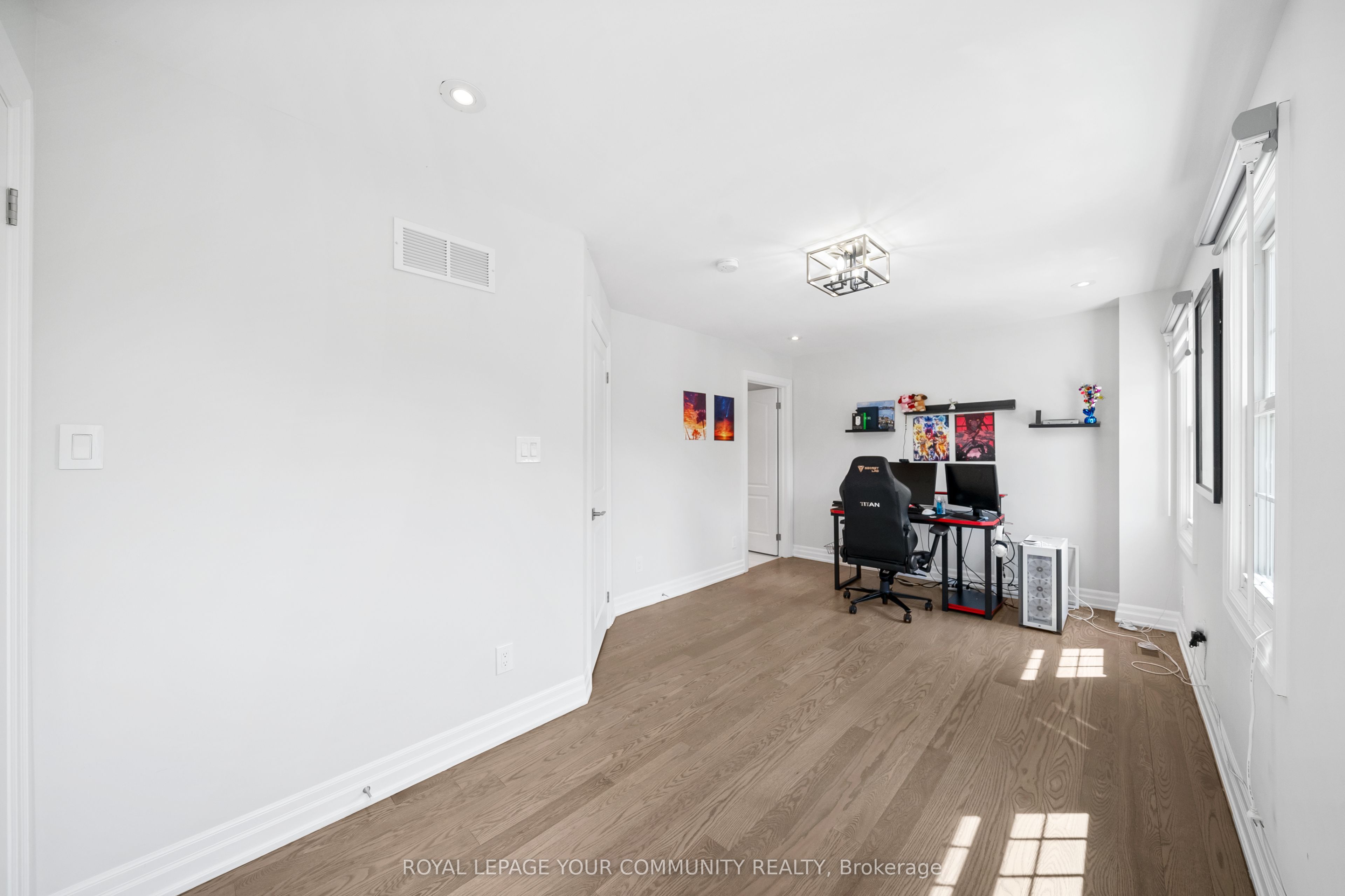 42 Oatlands Crescent Property Photo 25