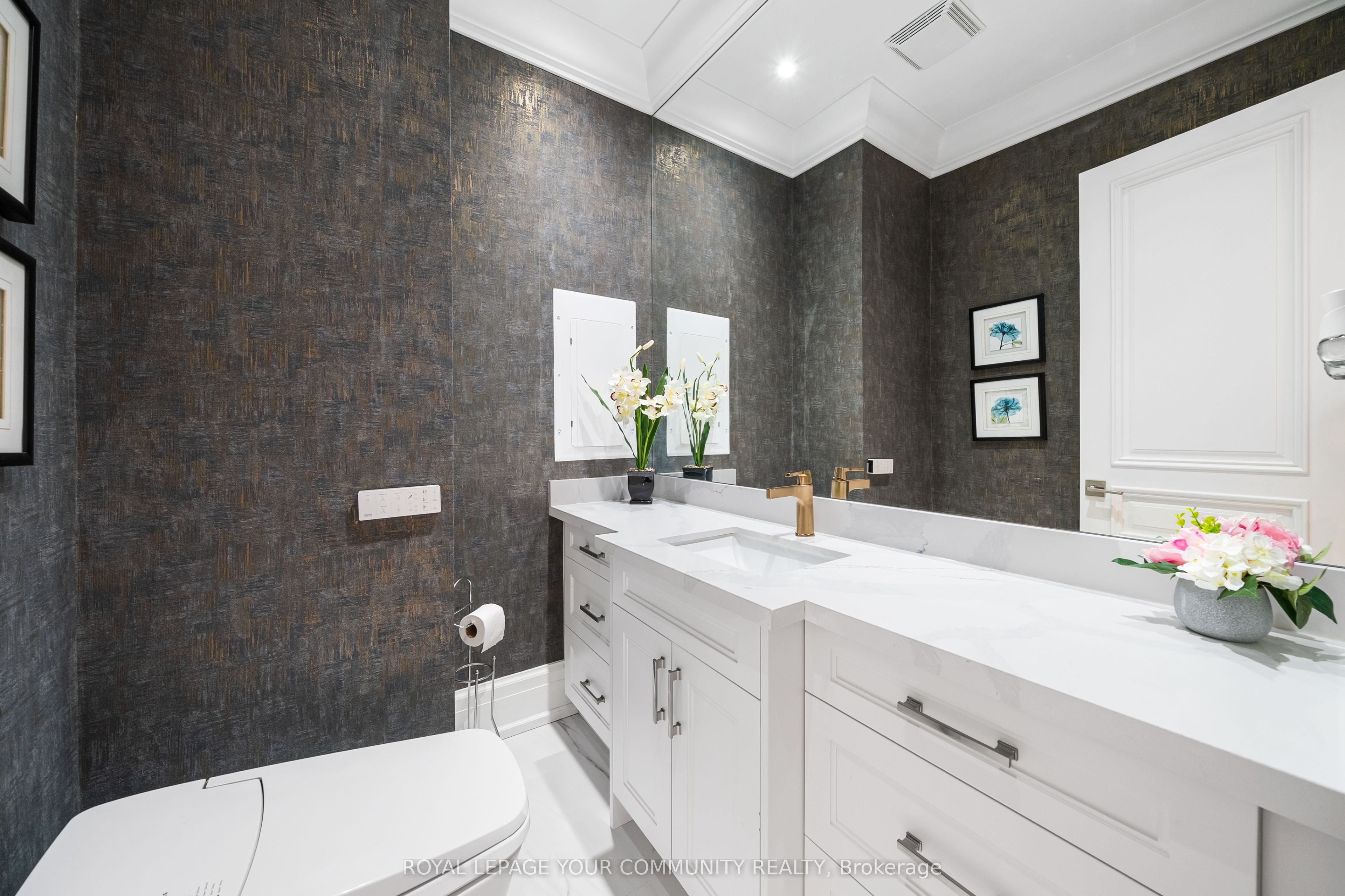 42 Oatlands Crescent Property Photo 32