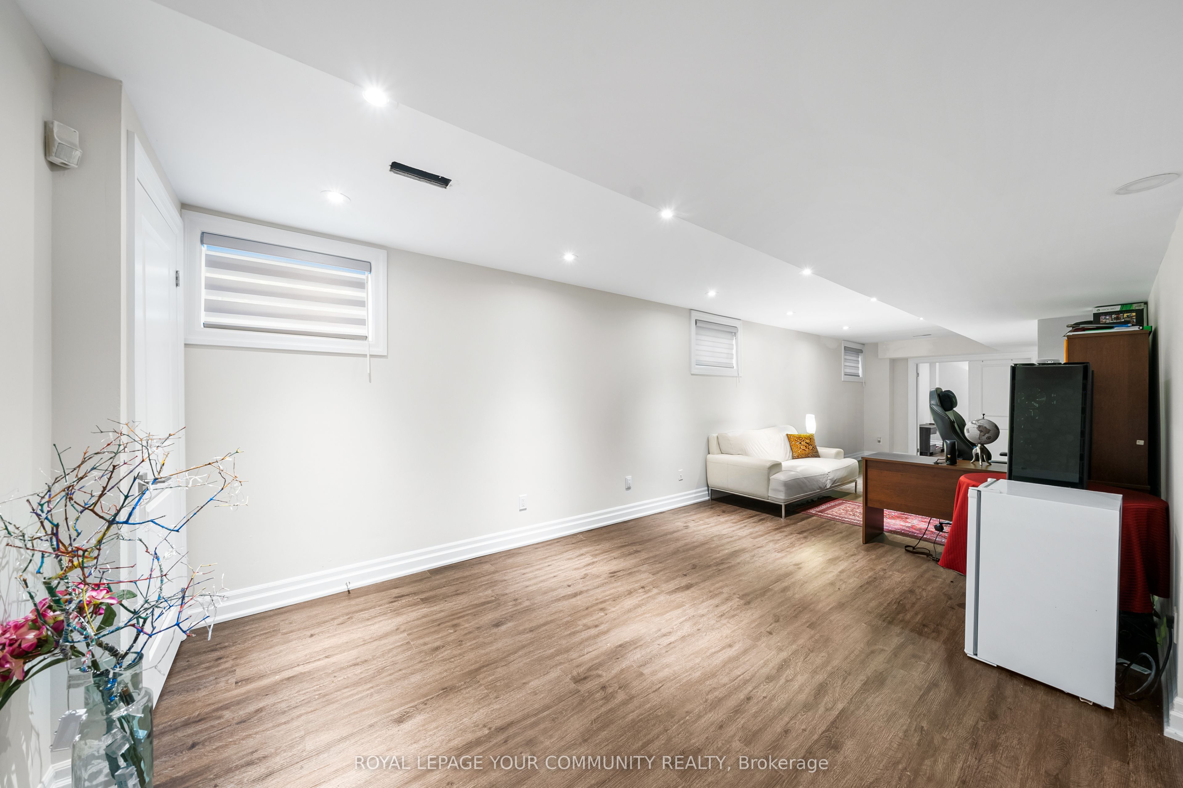 42 Oatlands Crescent Property Photo 38