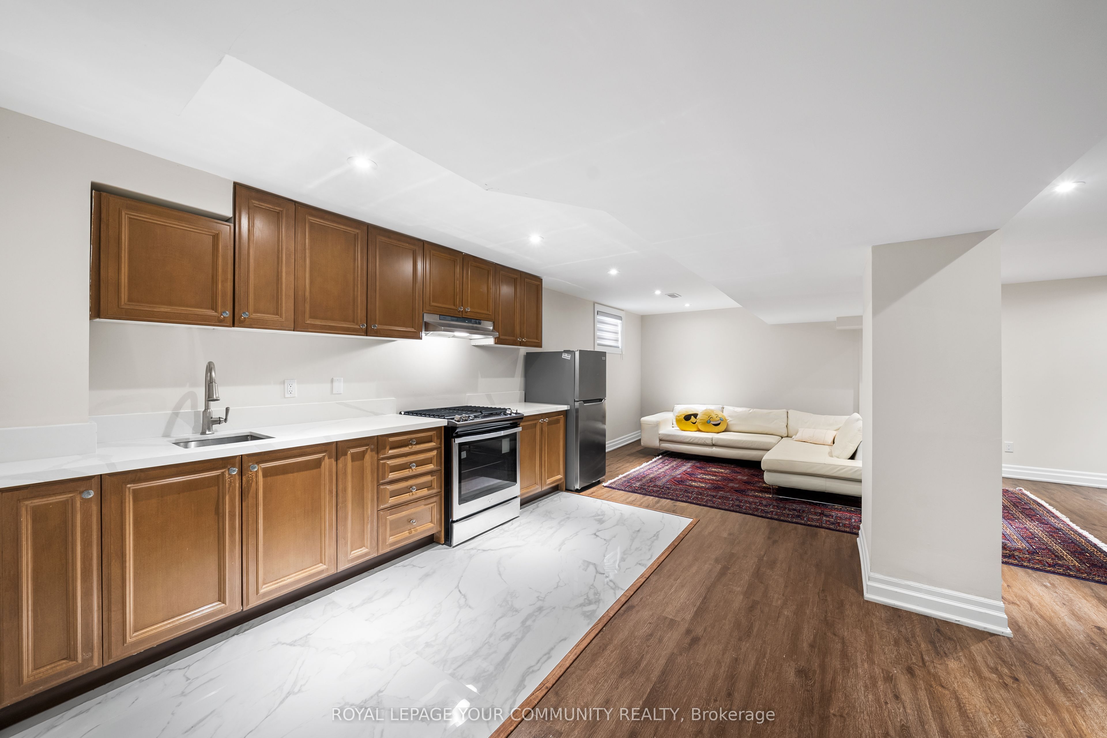 42 Oatlands Crescent Property Photo 40