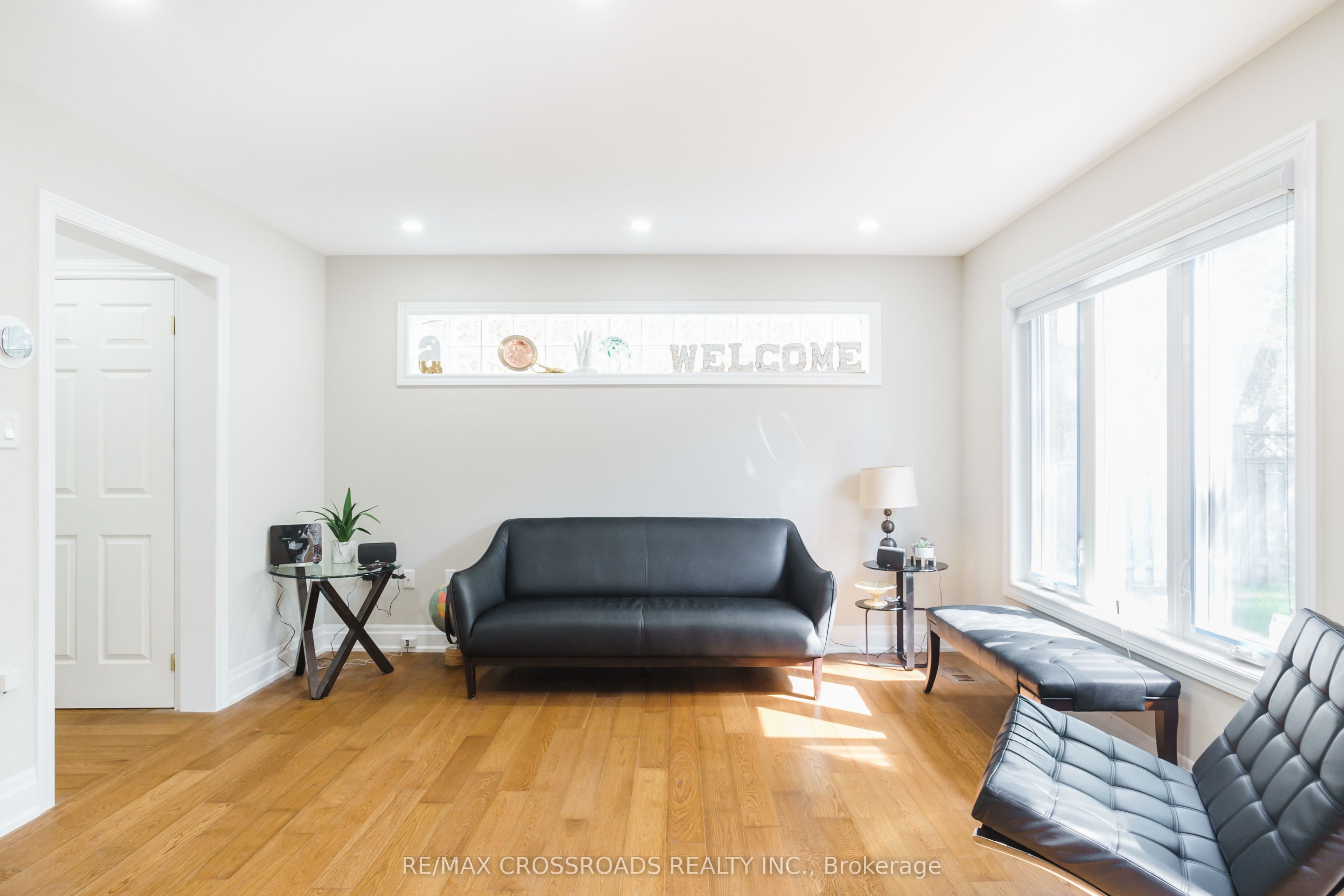 50 Widdifield Avenue Property Photo 9