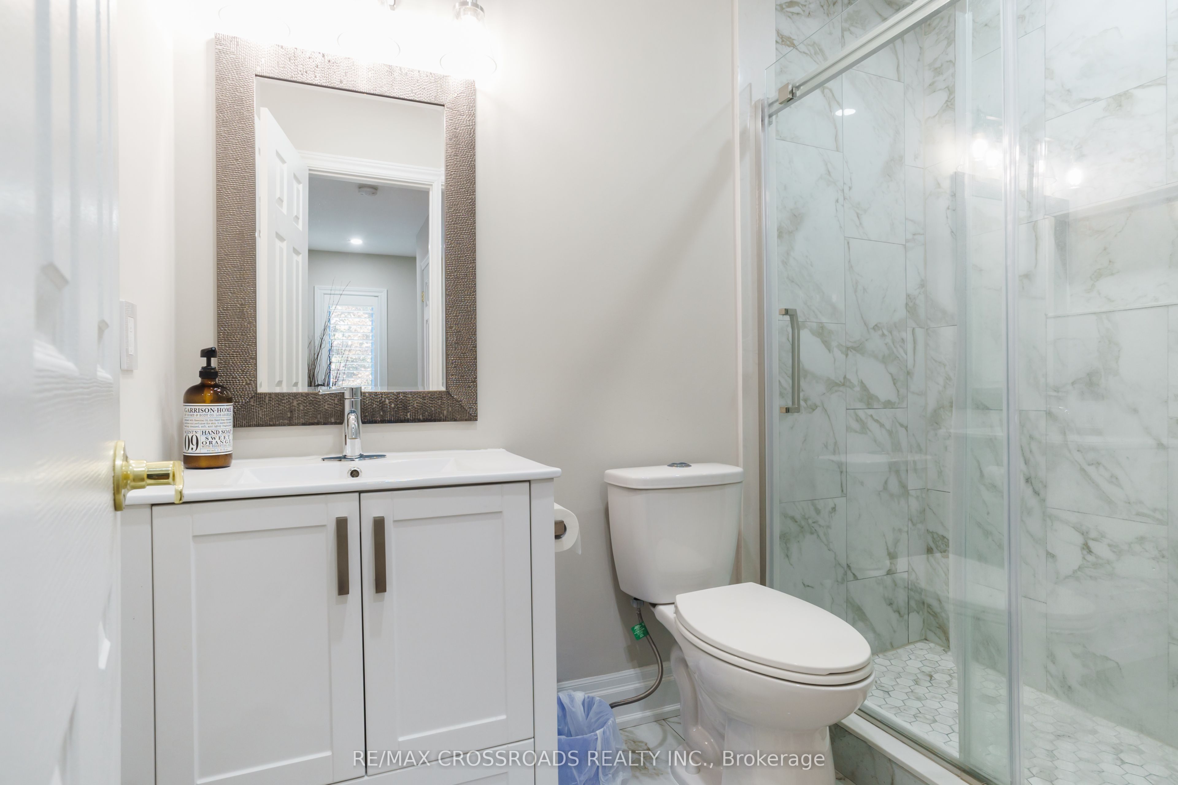 50 Widdifield Avenue Property Photo 17