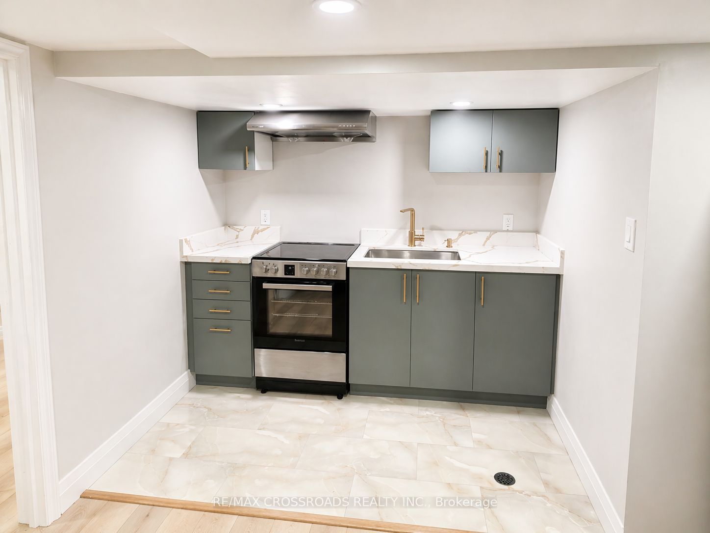 50 Widdifield Avenue Property Photo 21