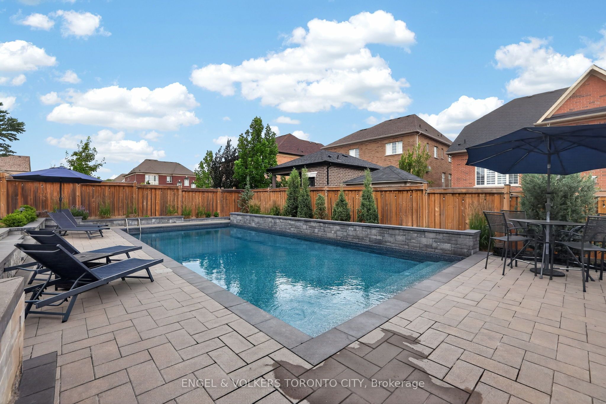 14 Coppermine Court Property Photo 49