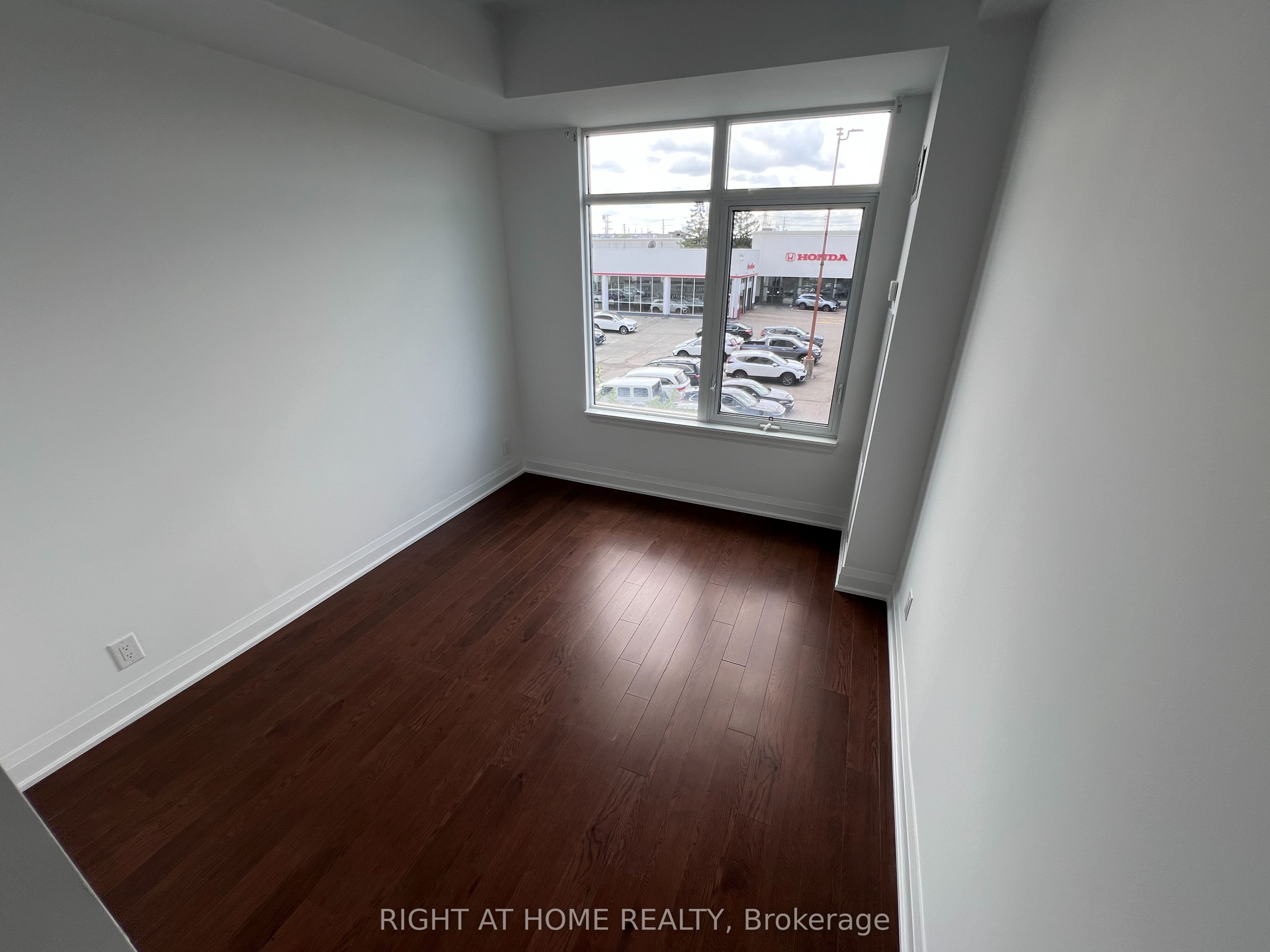 12 Woodstream Boulevard 206 Property Photo 14