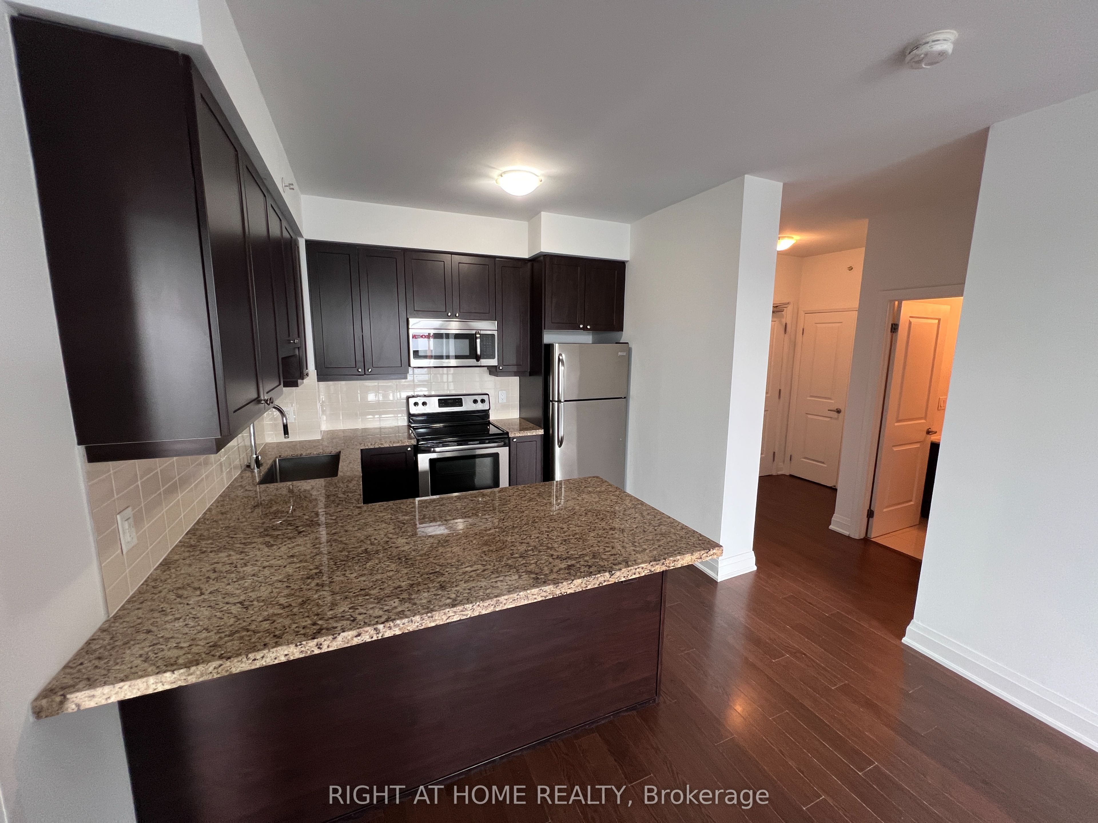 12 Woodstream Boulevard 206 Property Photo 15