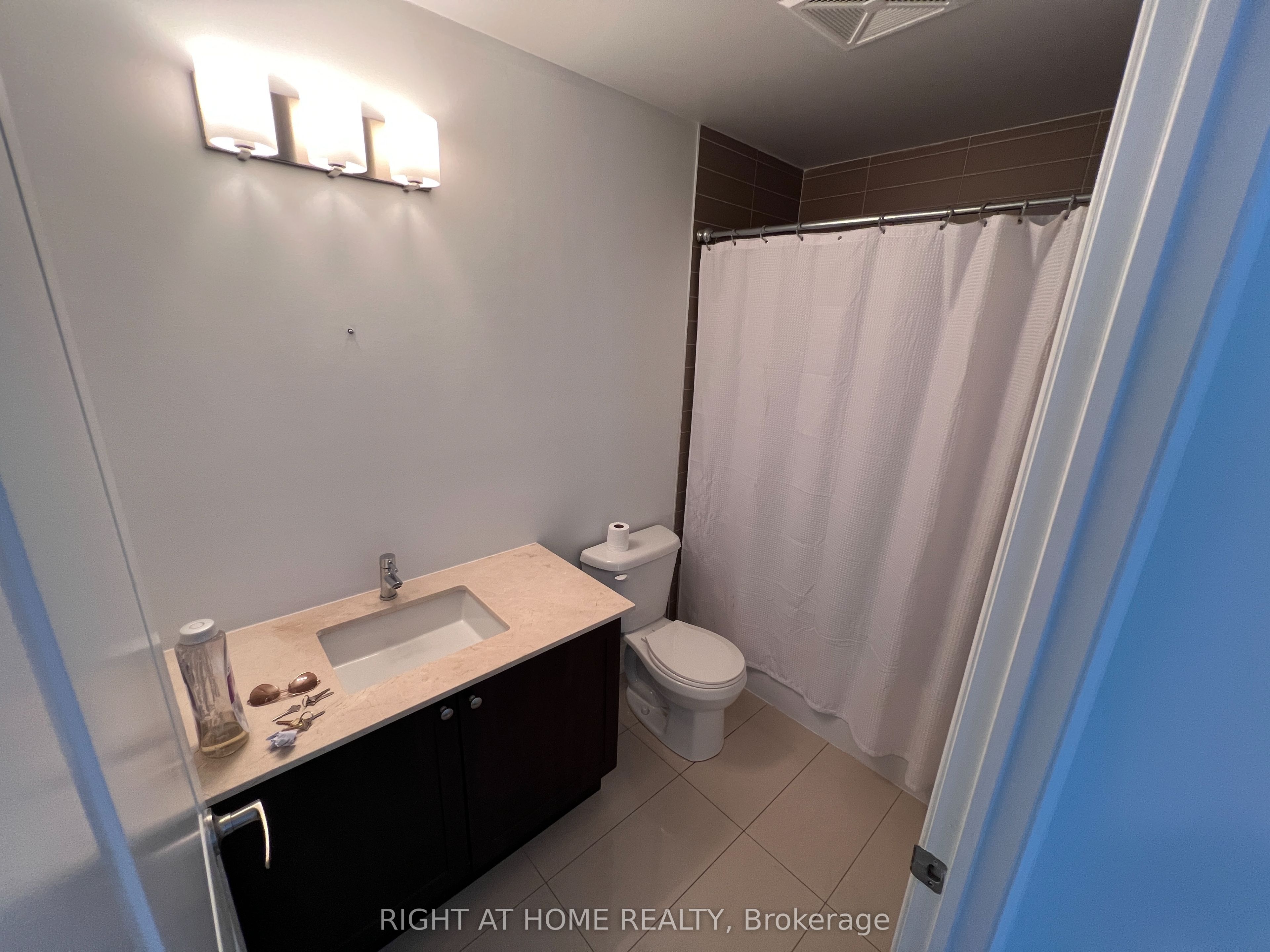 12 Woodstream Boulevard 206 Property Photo 18