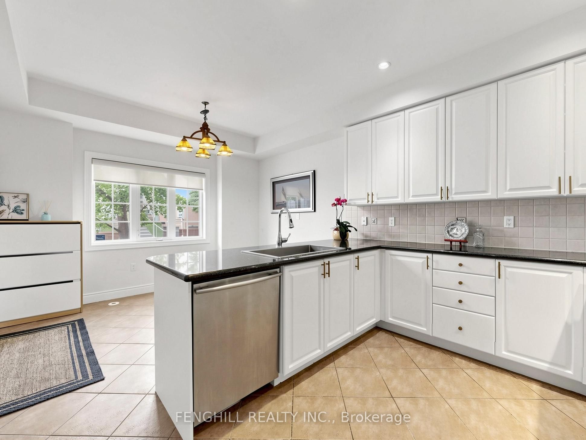106 Legends Way Property Photo 8