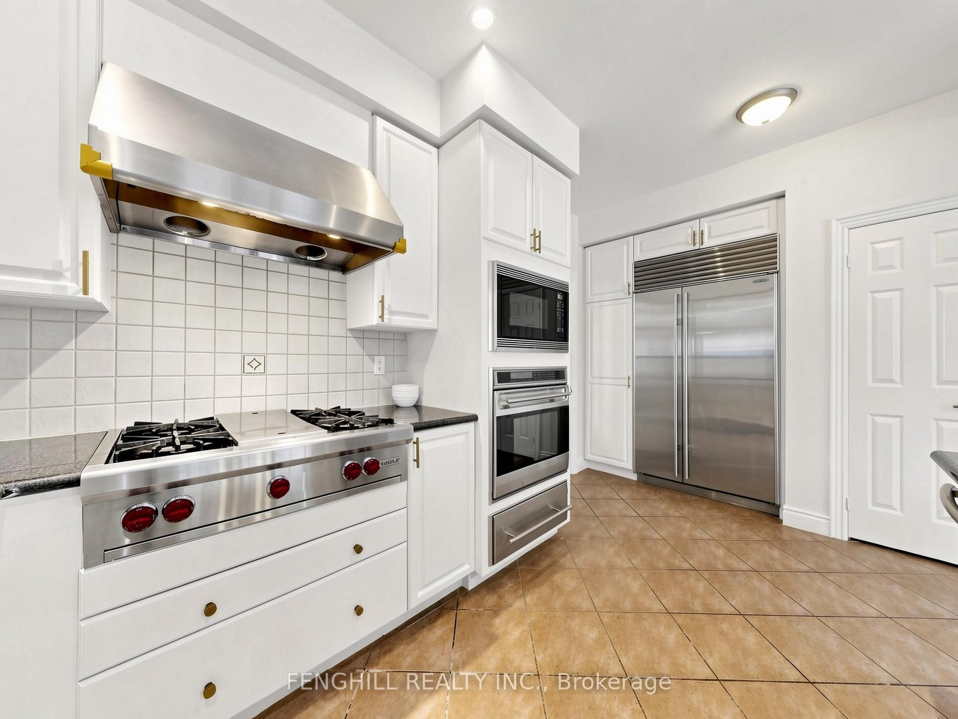 106 Legends Way Property Photo 9