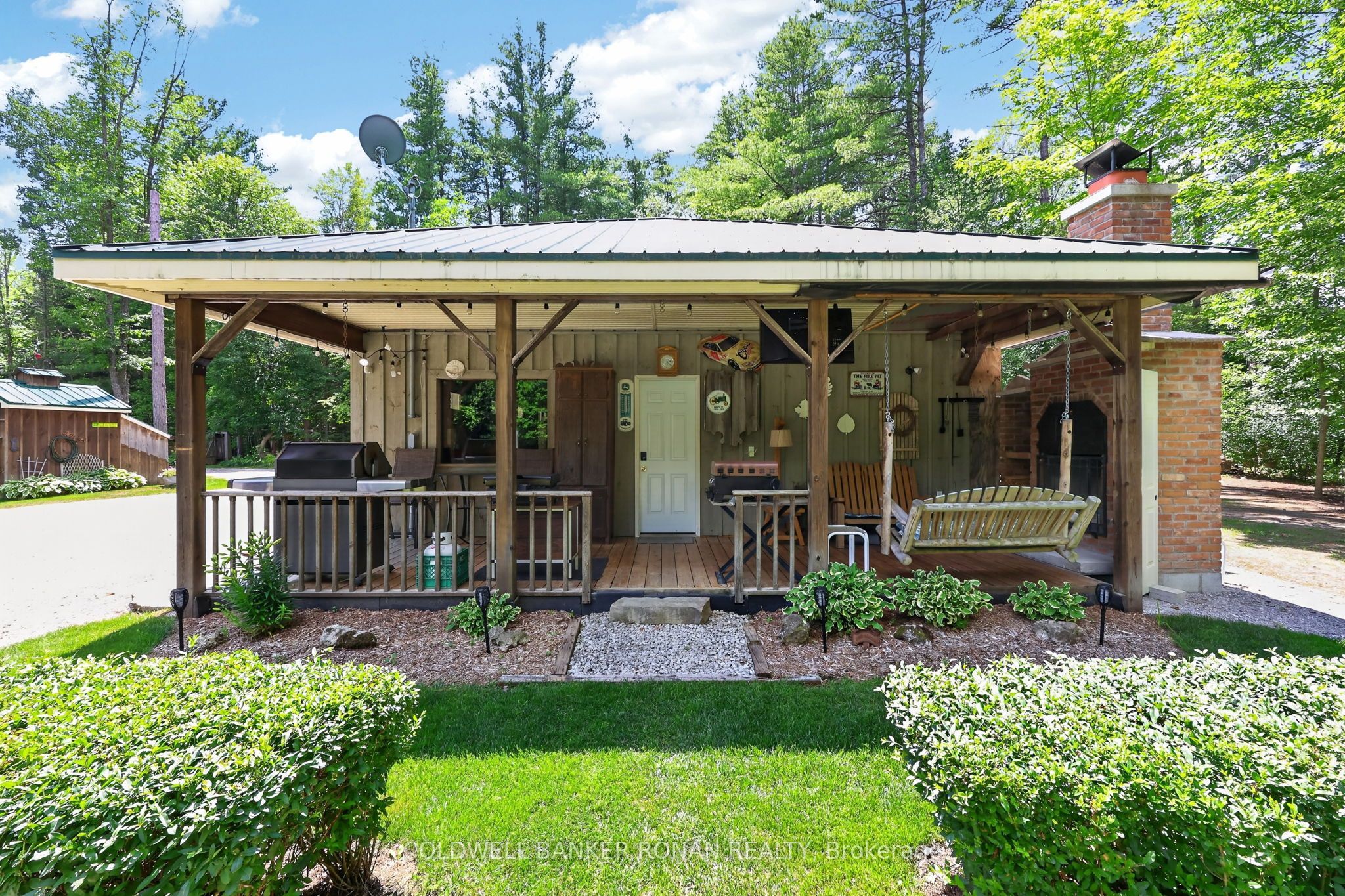 7616 5th Line Property Photo 8