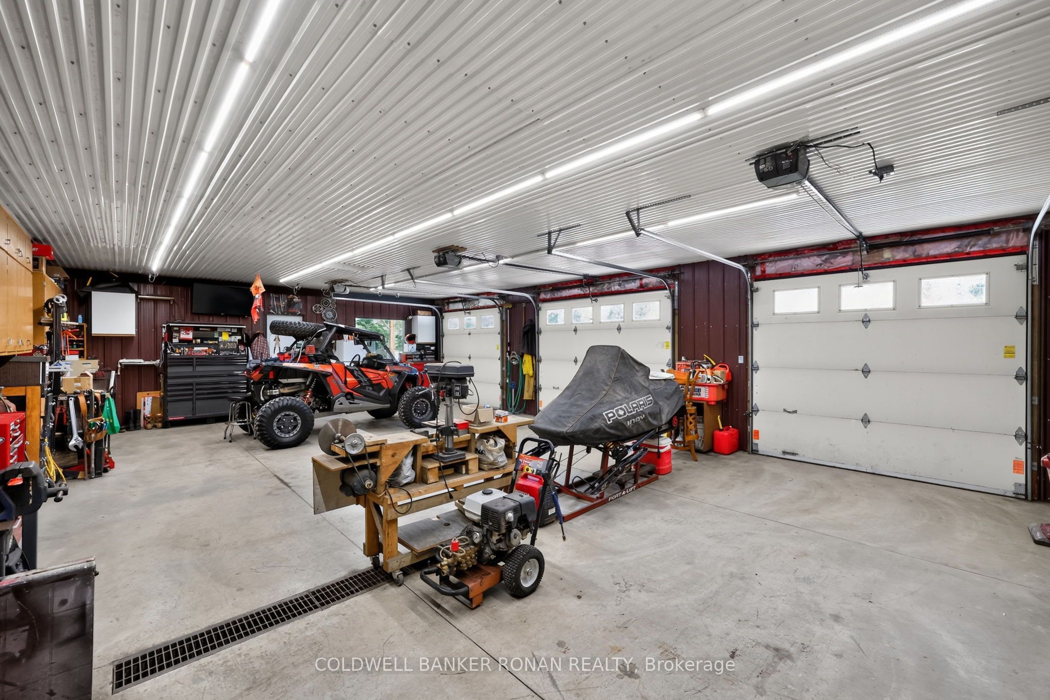 7616 5th Line Property Photo 10