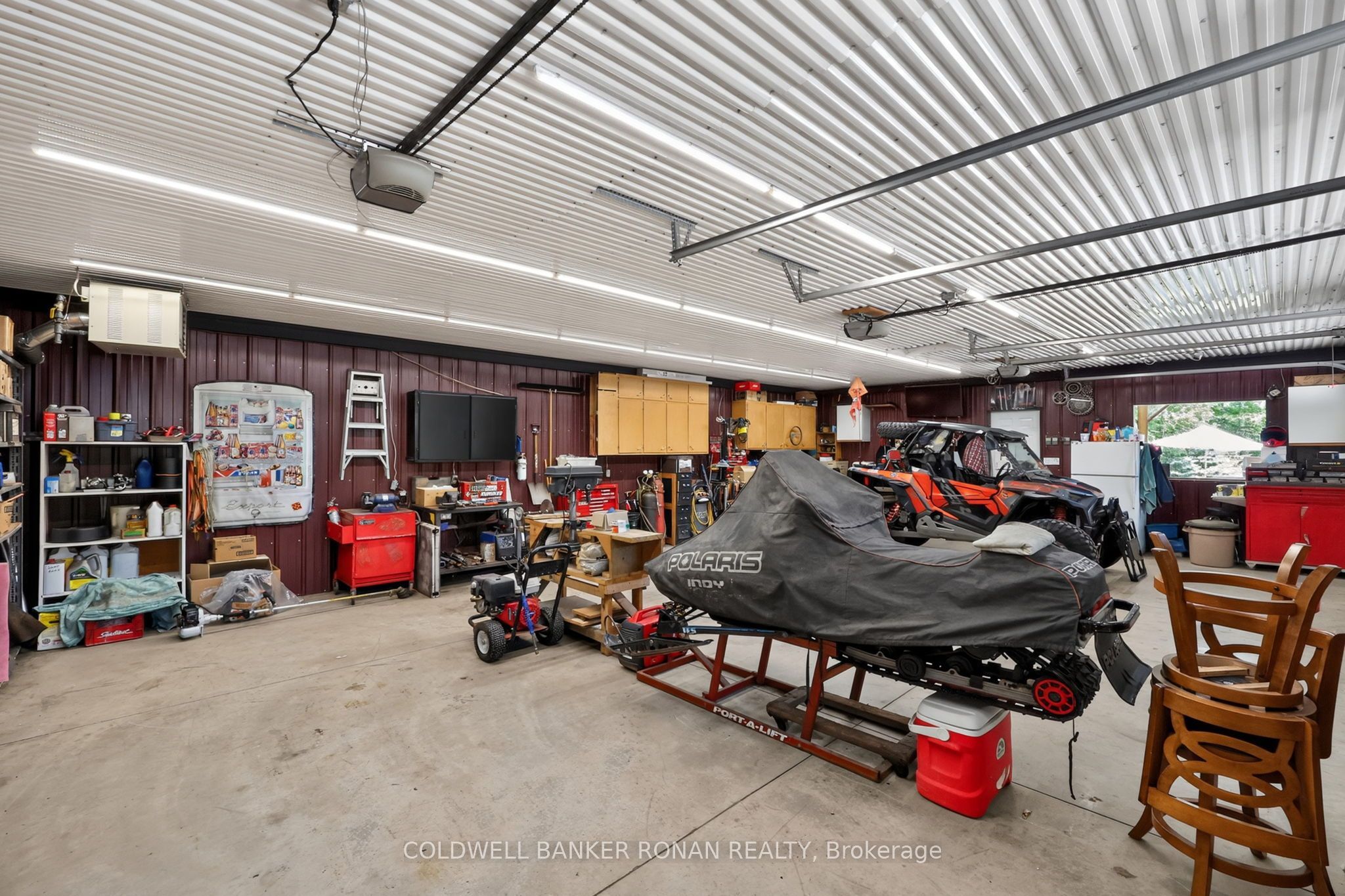7616 5th Line Property Photo 11