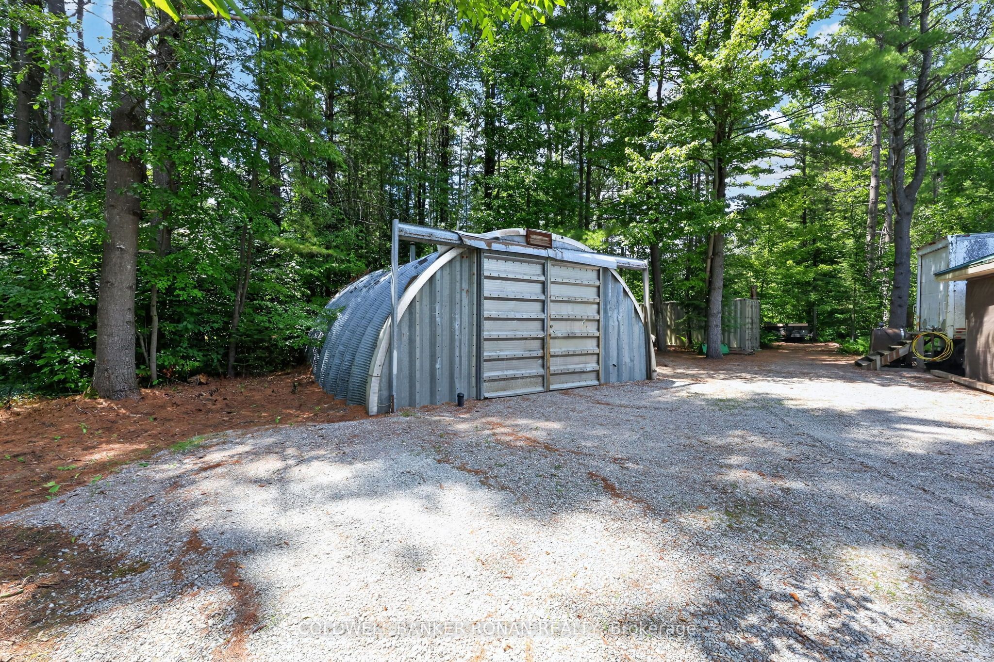 7616 5th Line Property Photo 13