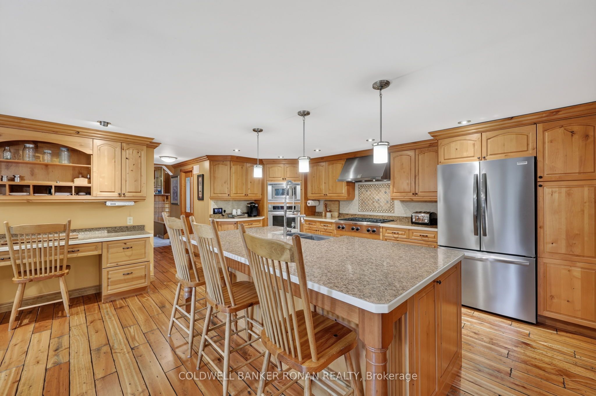 7616 5th Line Property Photo 17