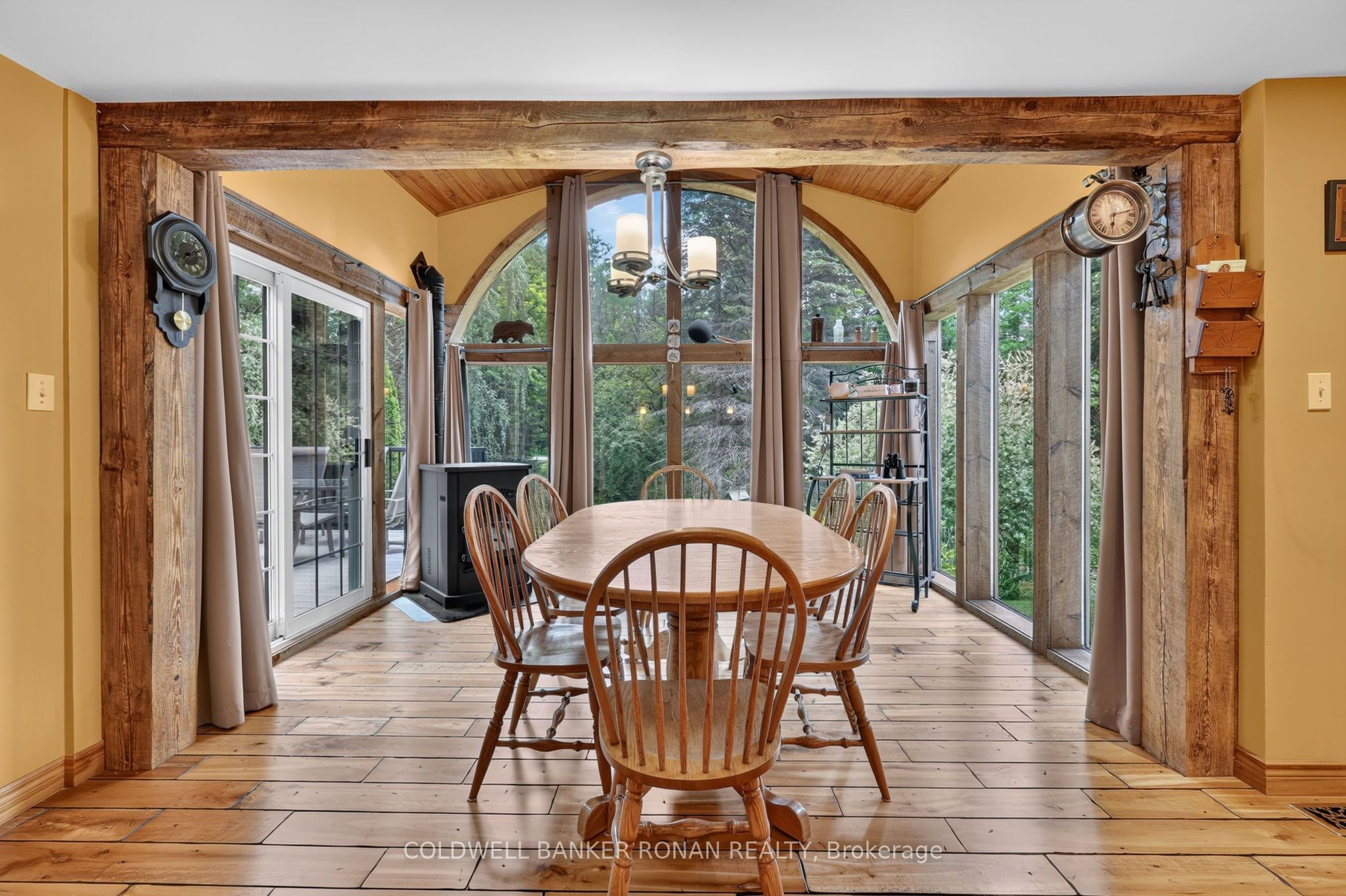 7616 5th Line Property Photo 20