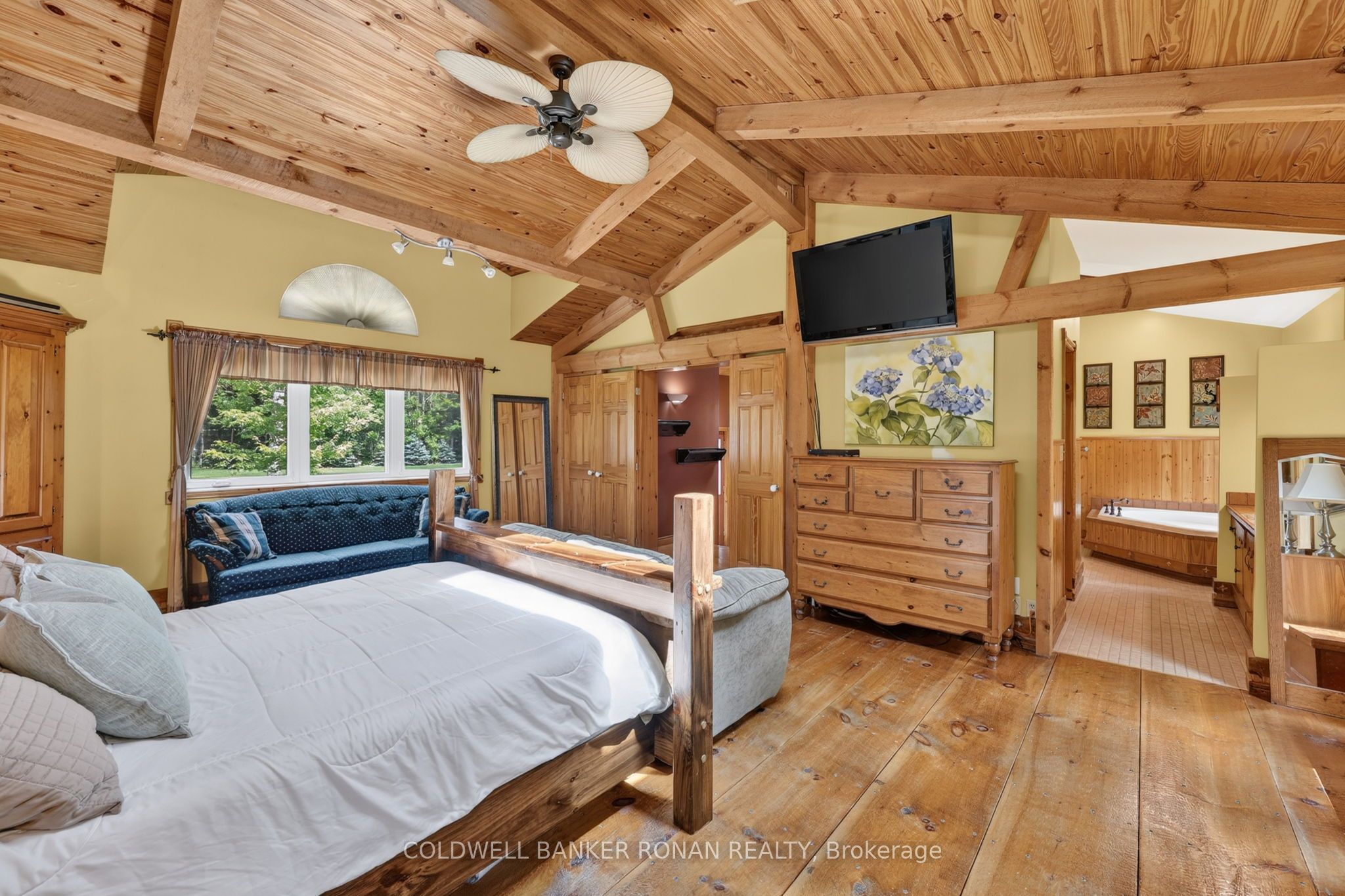 7616 5th Line Property Photo 30