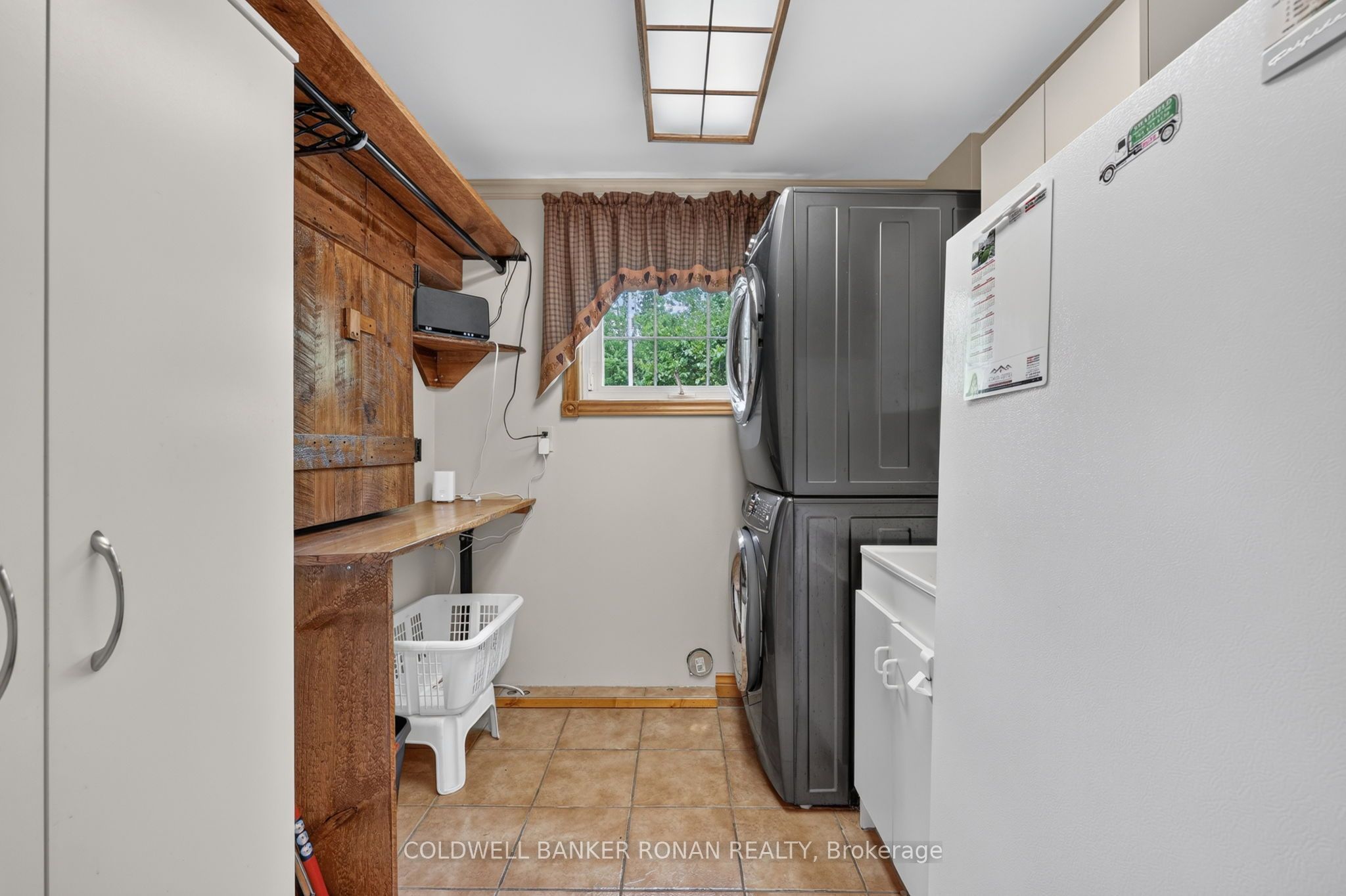 7616 5th Line Property Photo 33