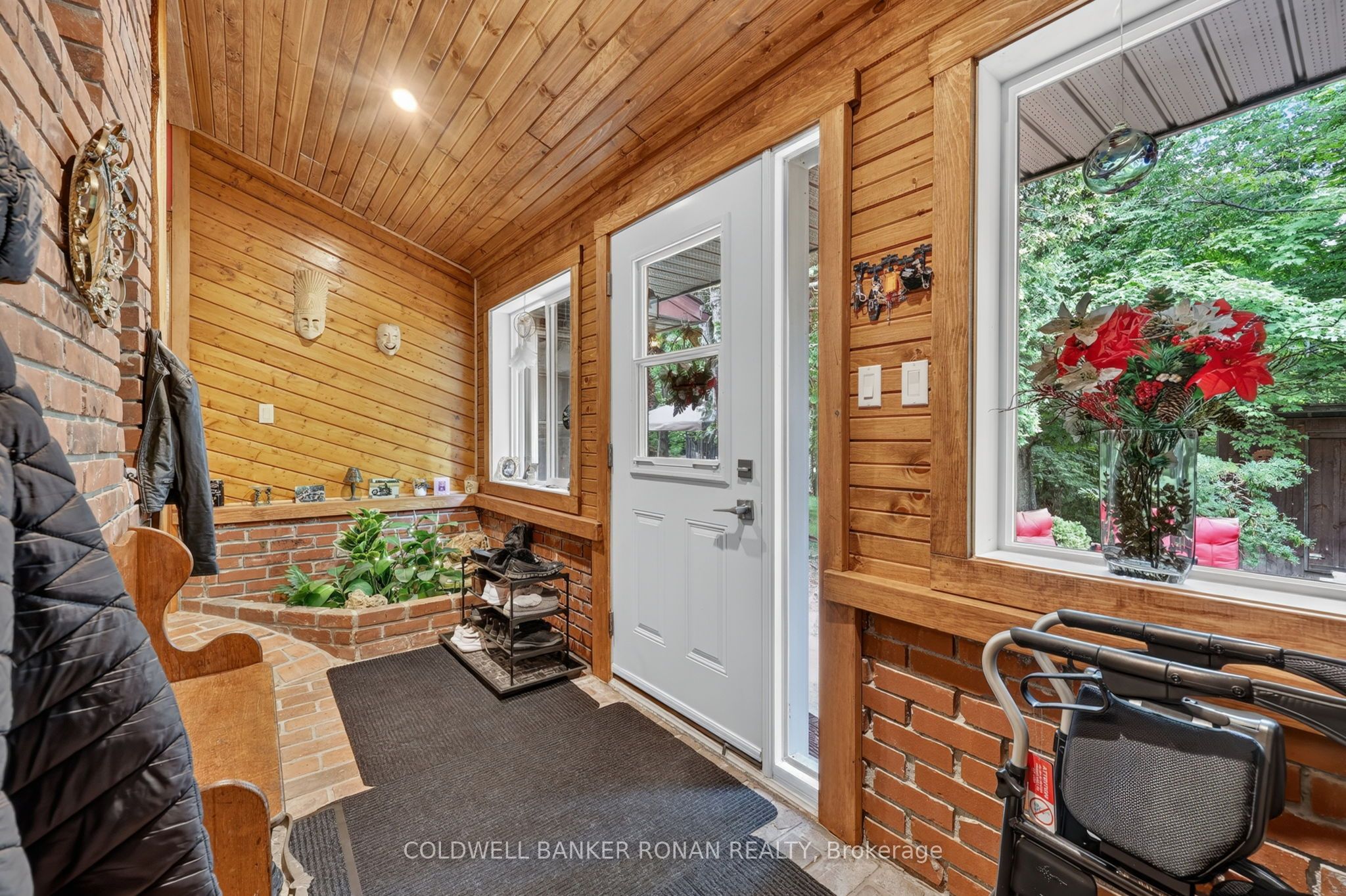 7616 5th Line Property Photo 39