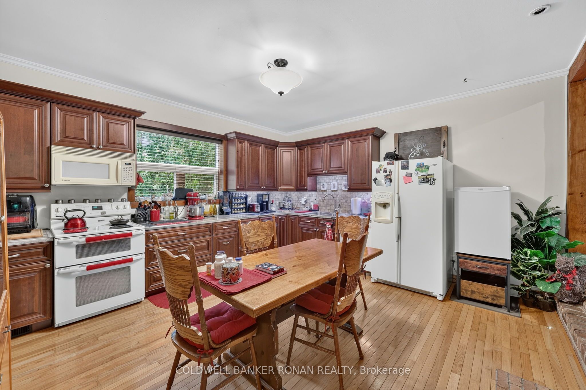7616 5th Line Property Photo 41