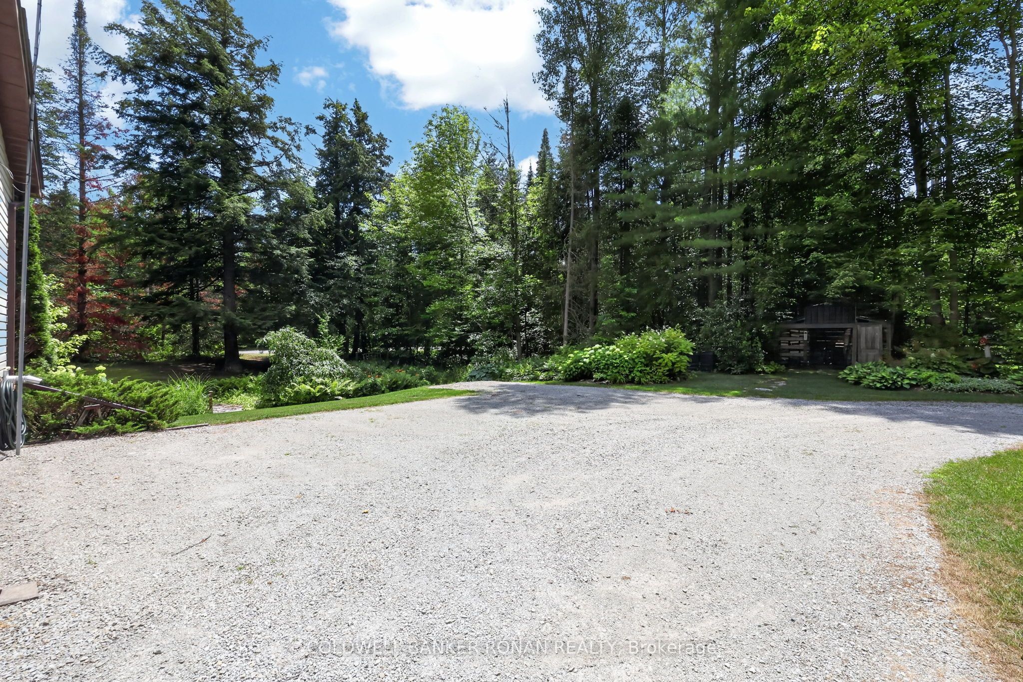 7616 5th Line Property Photo 46