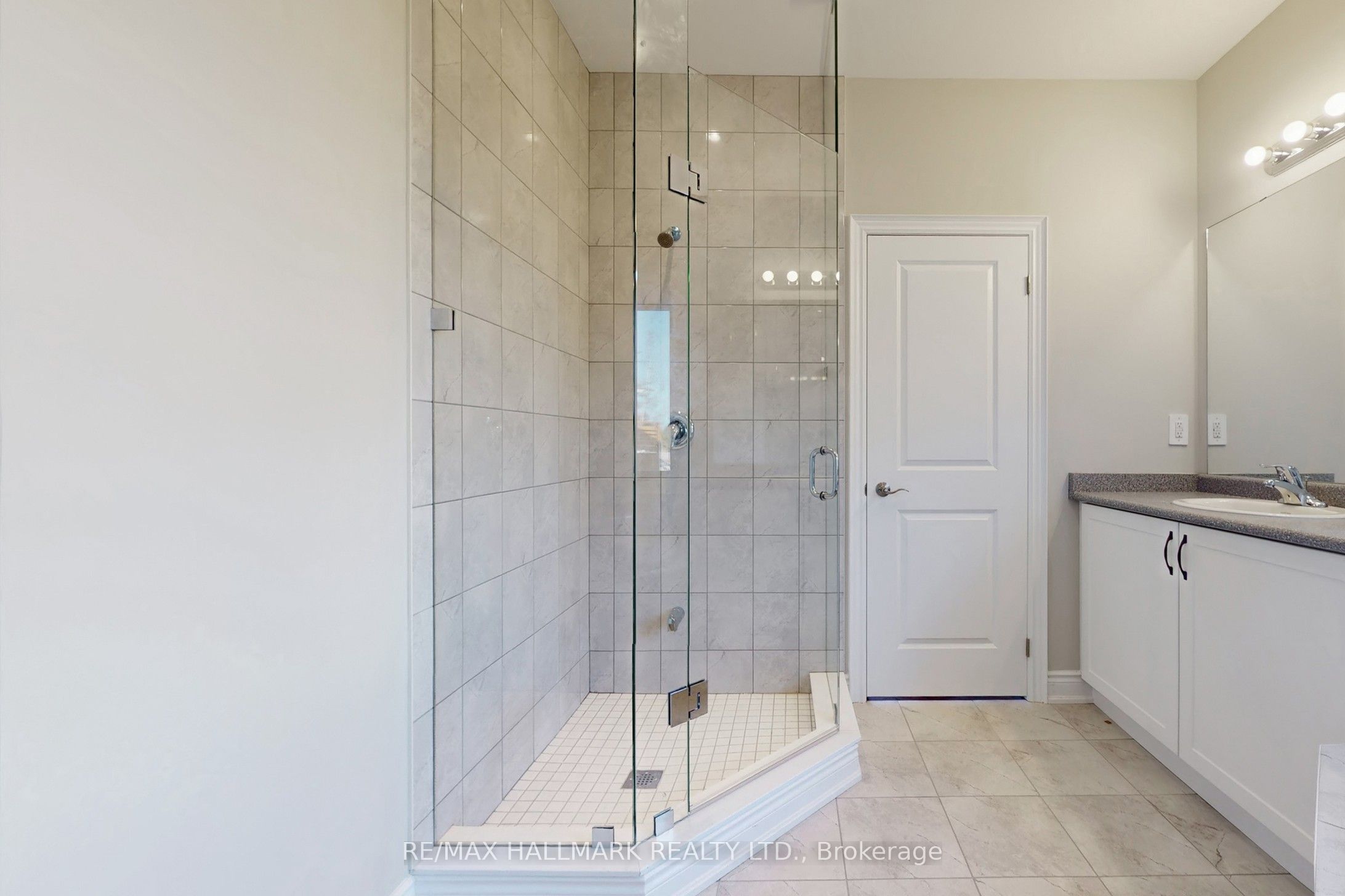 70 Shelson Place Property Photo 17