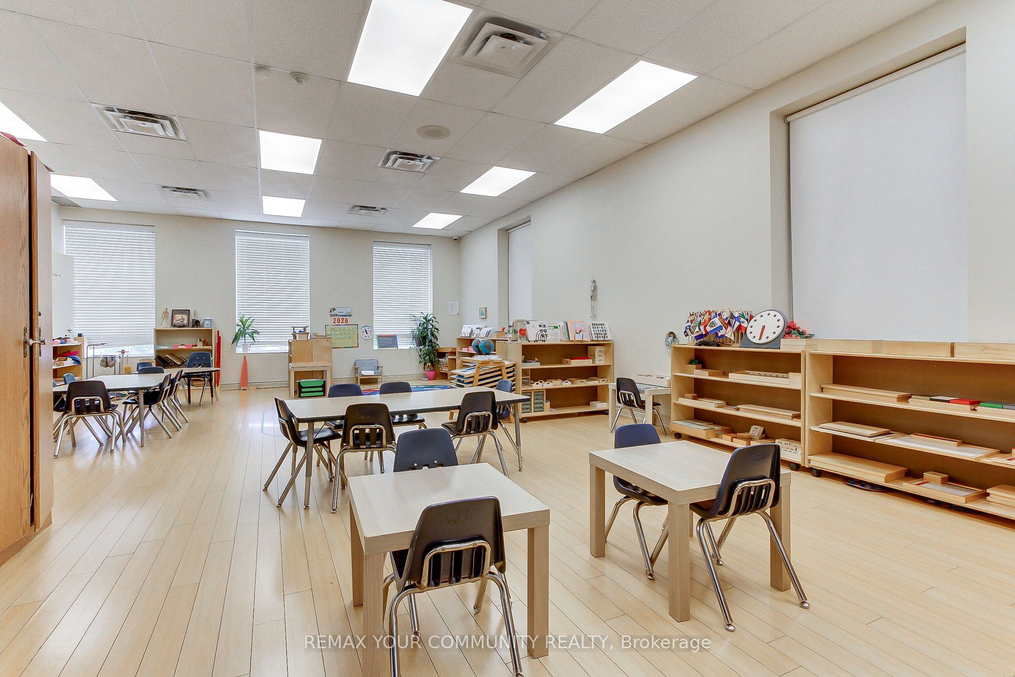 9921 Woodbine Avenue 206 Property Photo 9