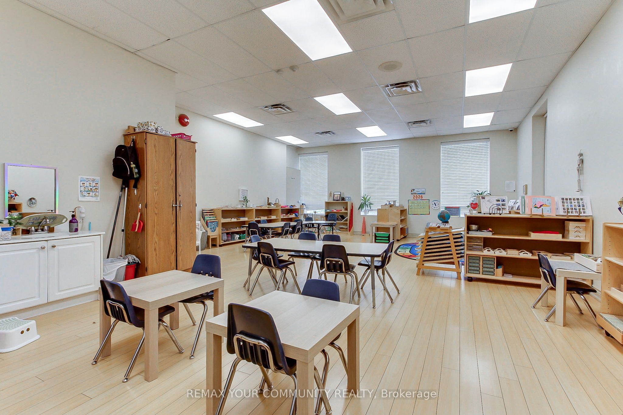 9921 Woodbine Avenue 206 Property Photo 10