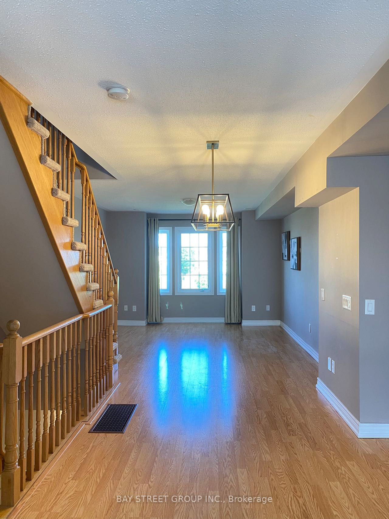 9996 Mccowan Road Property Photo 4