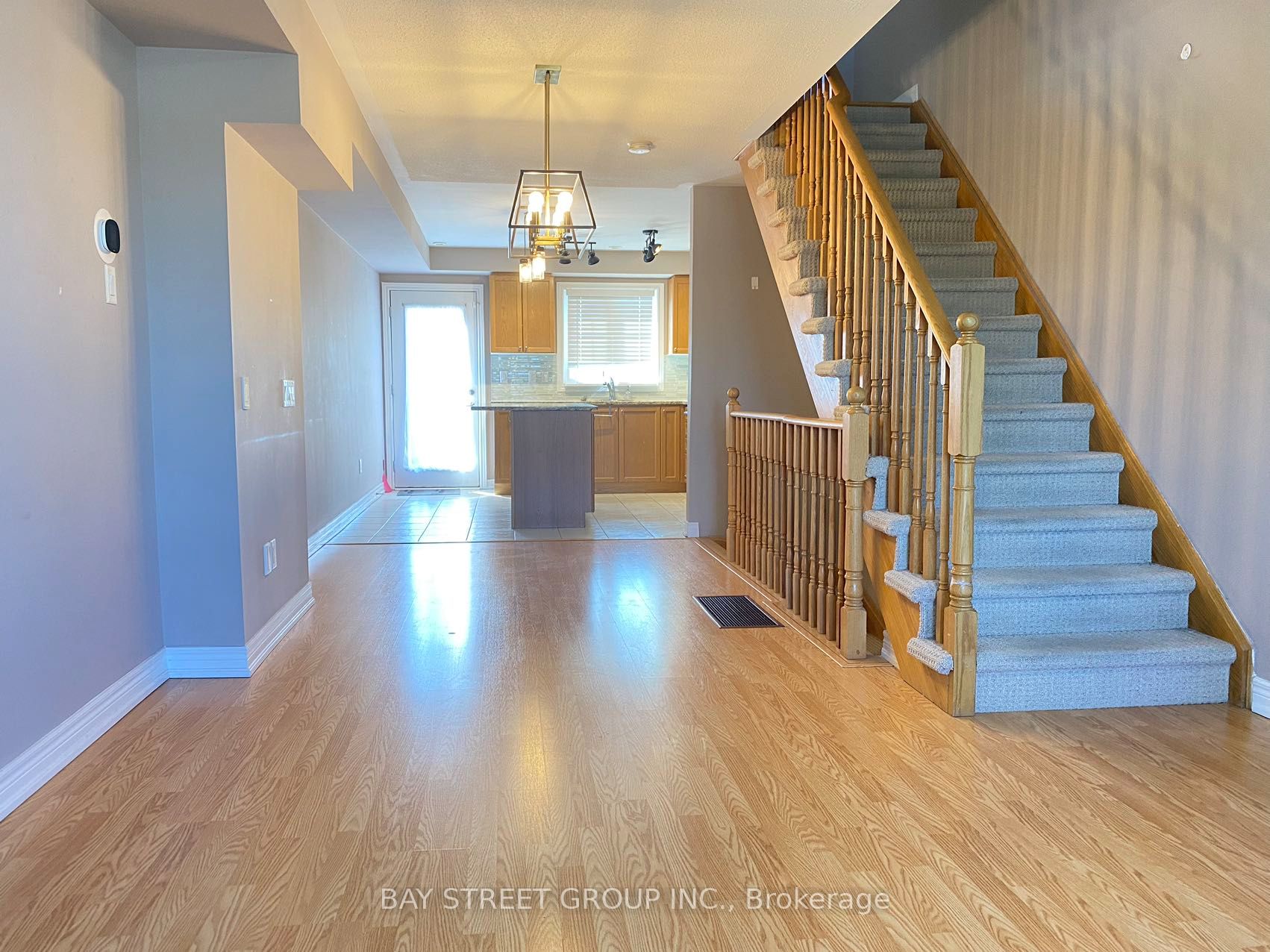 9996 Mccowan Road Property Photo 6