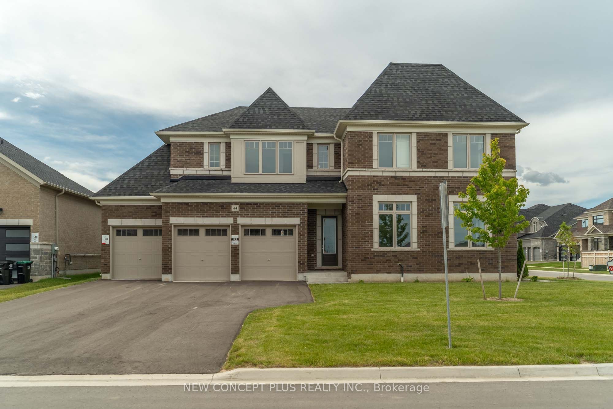 44 Orchid Crescent Property Photo 2