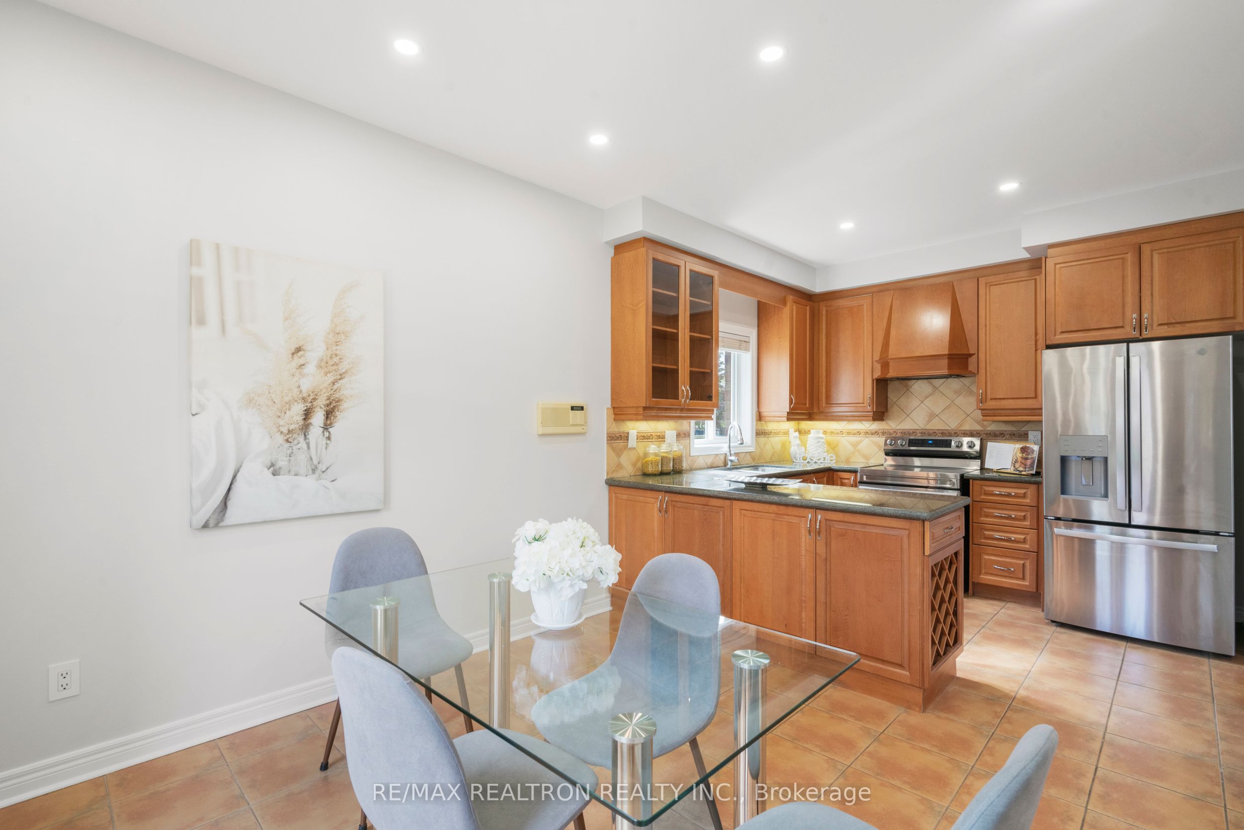 91 Gateway Drive Property Photo 16